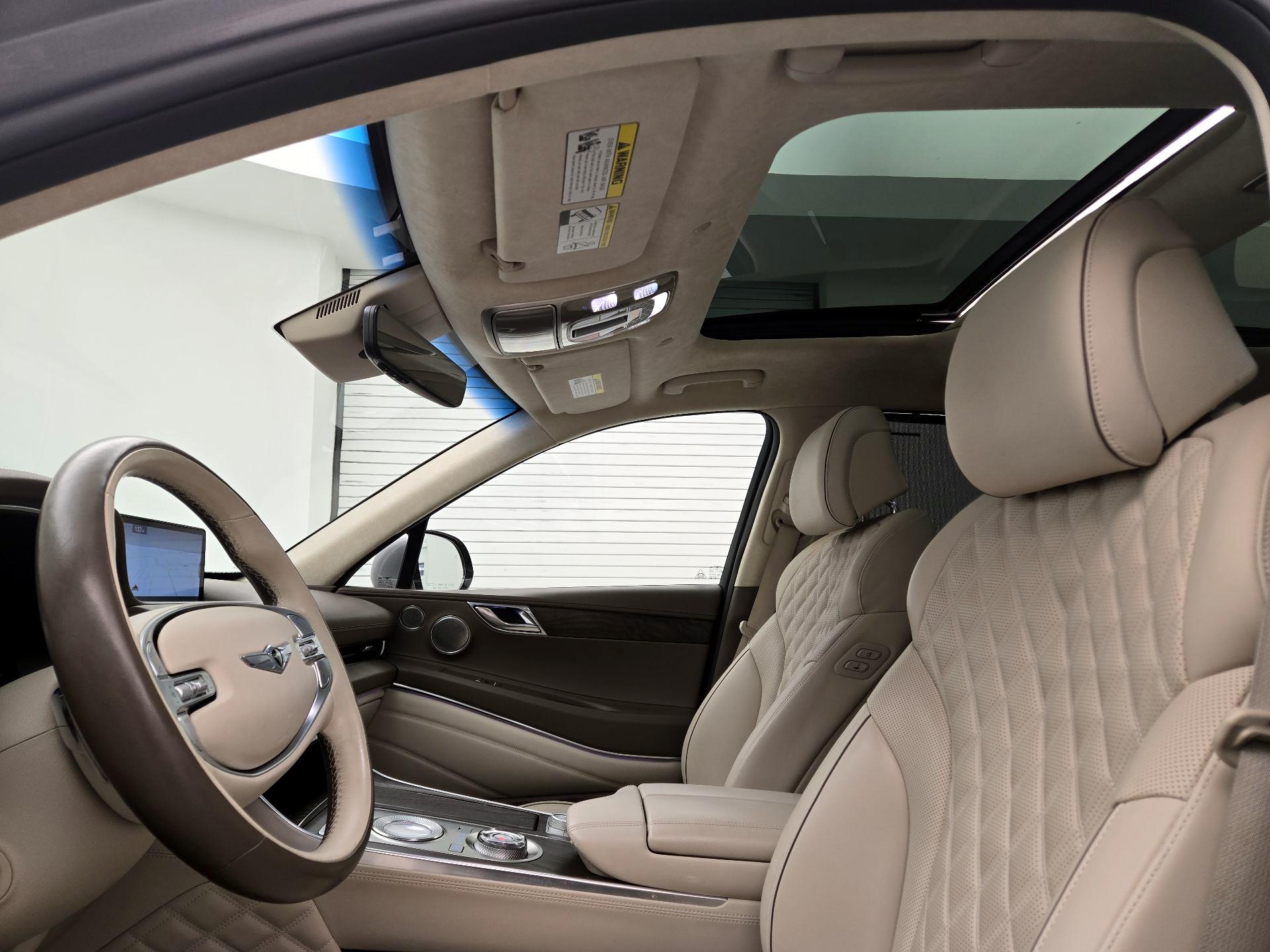 Thumbnail: 2022 Genesis GV80 - 20
