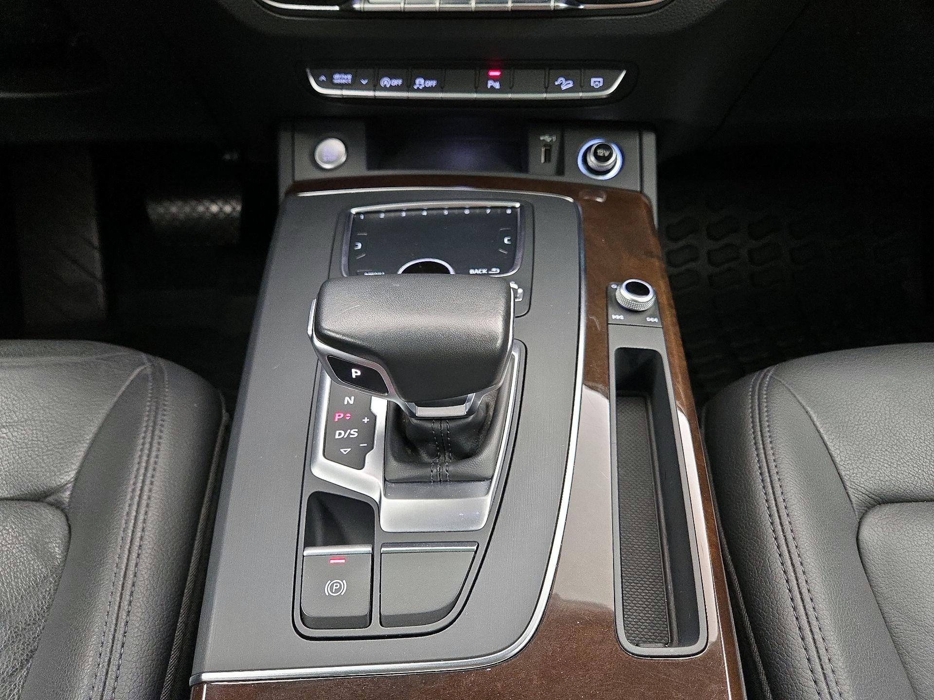 Thumbnail: 2018 Audi Q5 - 18