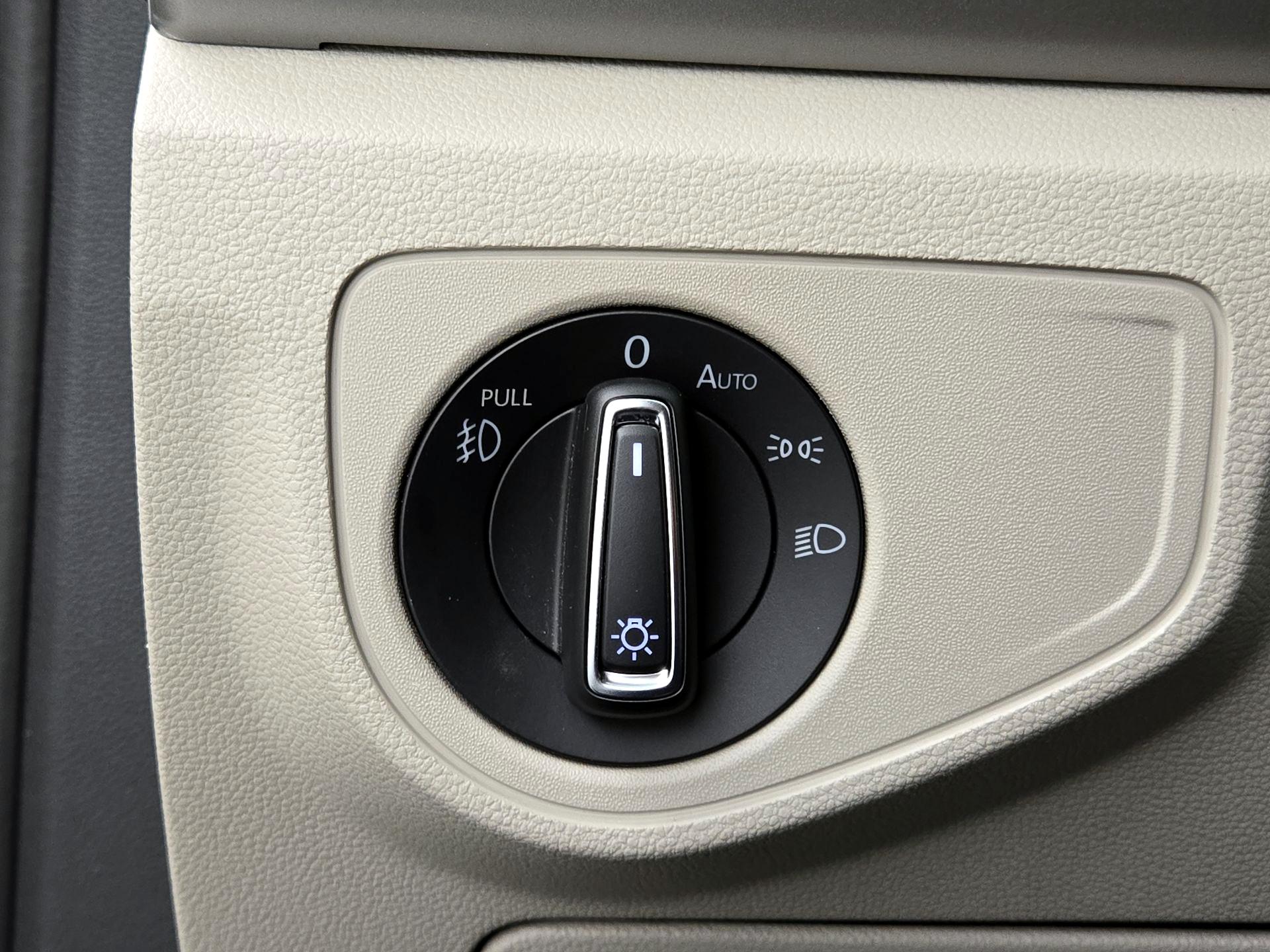 Thumbnail: 2019 Volkswagen Atlas - 13