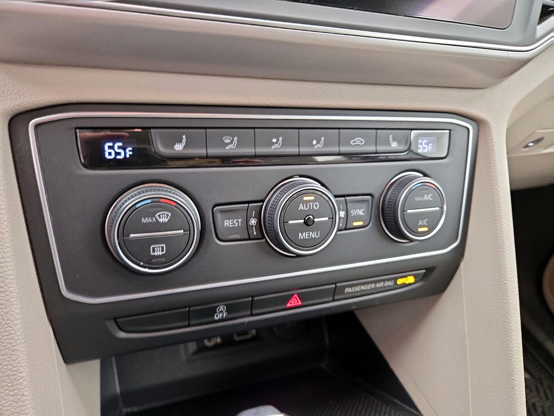 Thumbnail: 2019 Volkswagen Atlas - 16