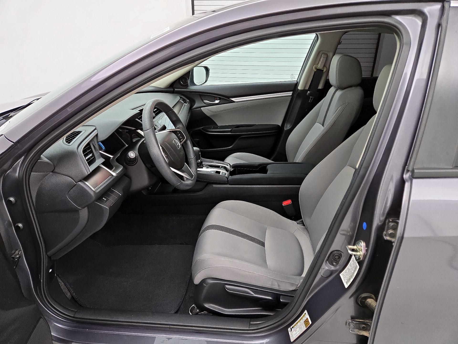 Thumbnail: 2016 Honda Civic - 11