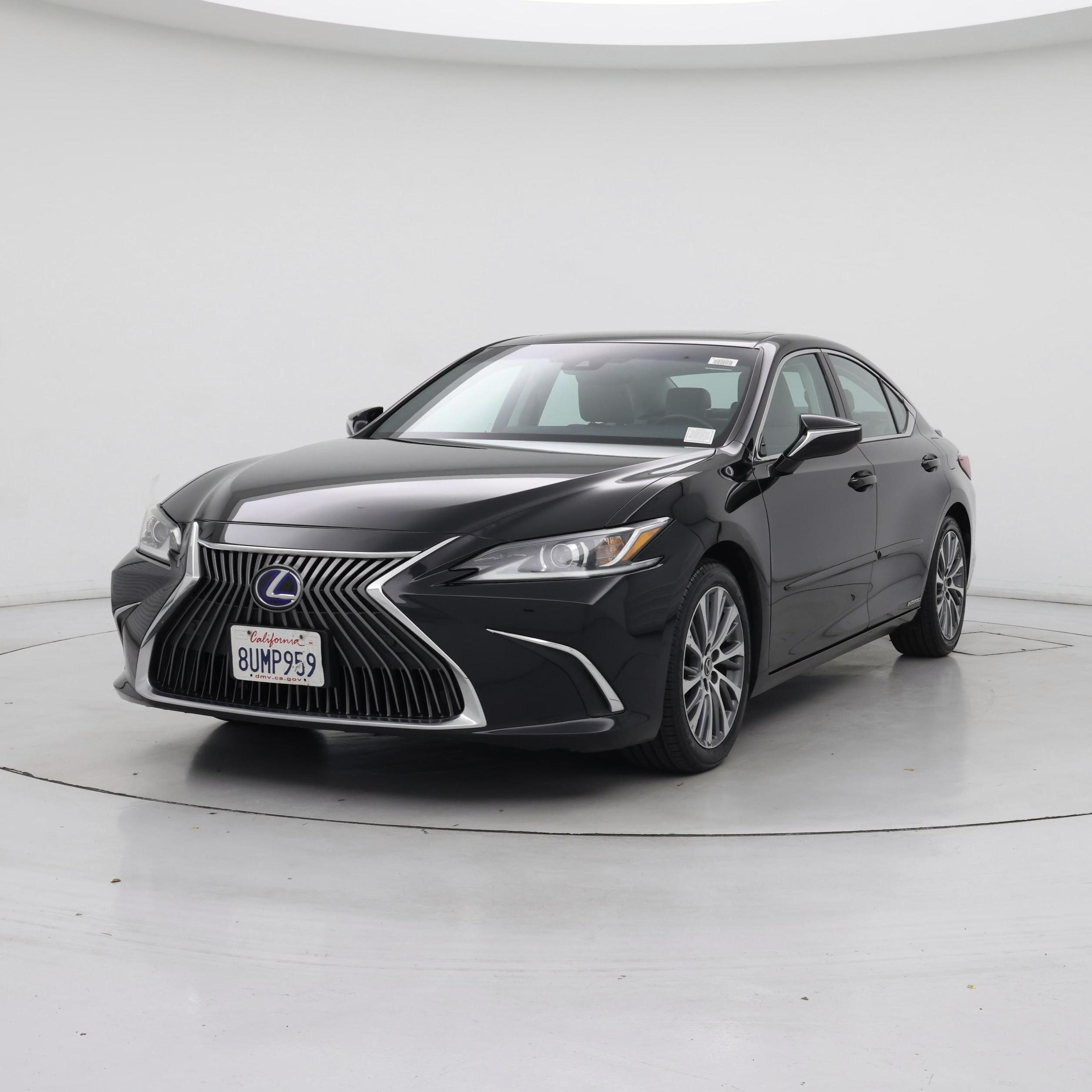 Thumbnail: 2020 Lexus ES - 4