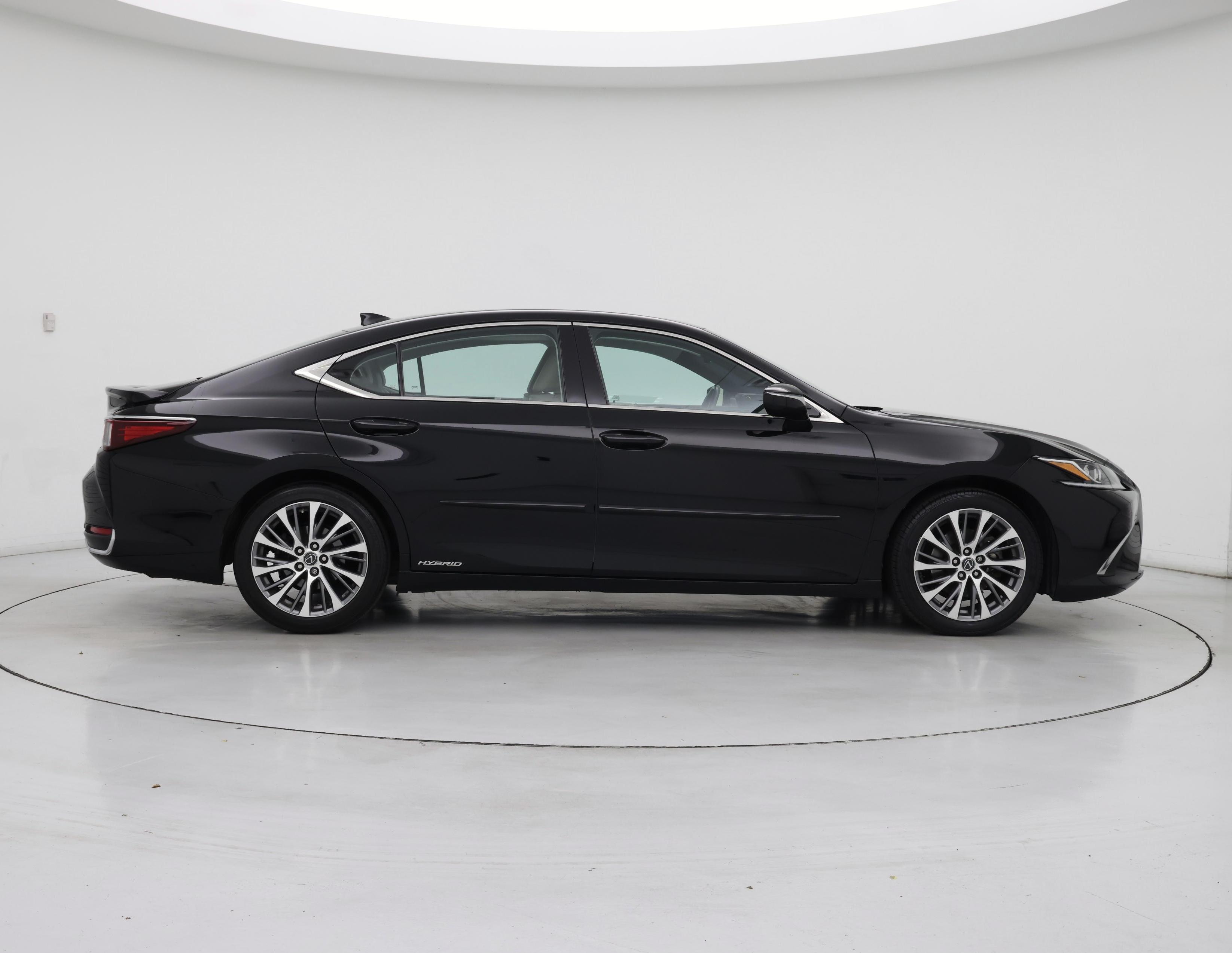 Thumbnail: 2020 Lexus ES - 7