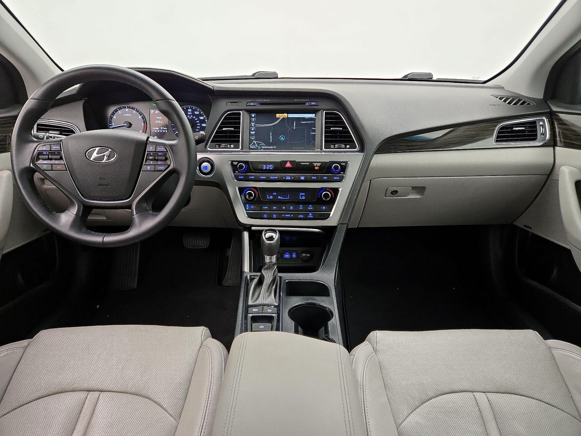 Thumbnail: 2017 Hyundai Sonata - 9