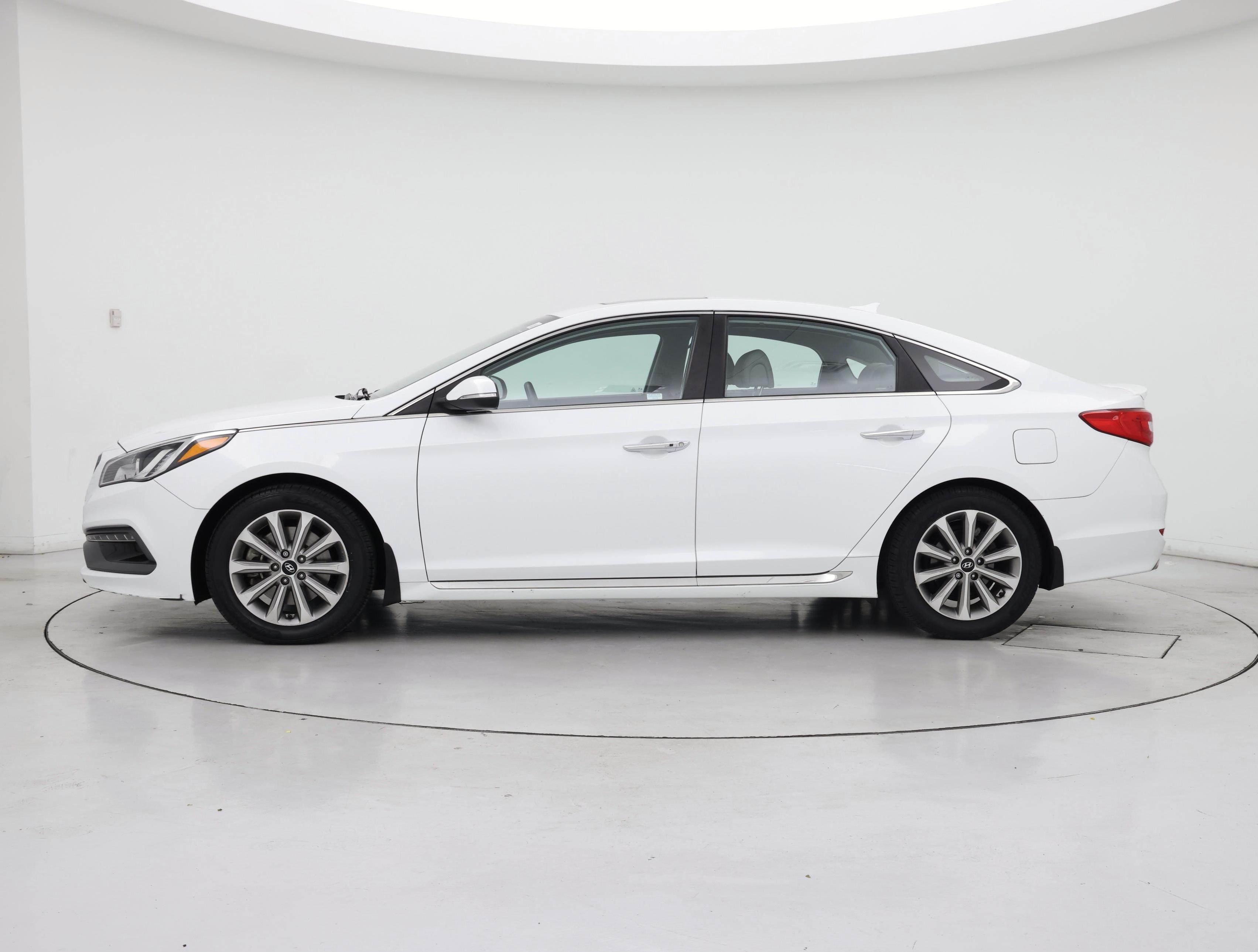 Thumbnail: 2017 Hyundai Sonata - 3