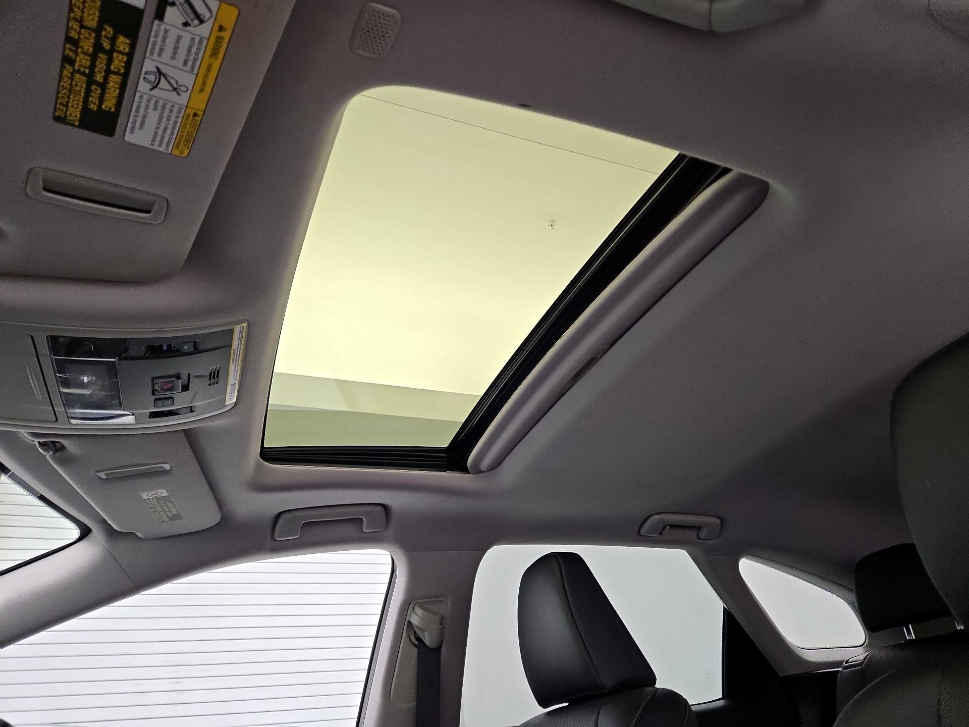 Thumbnail: 2020 Lexus RX - 20