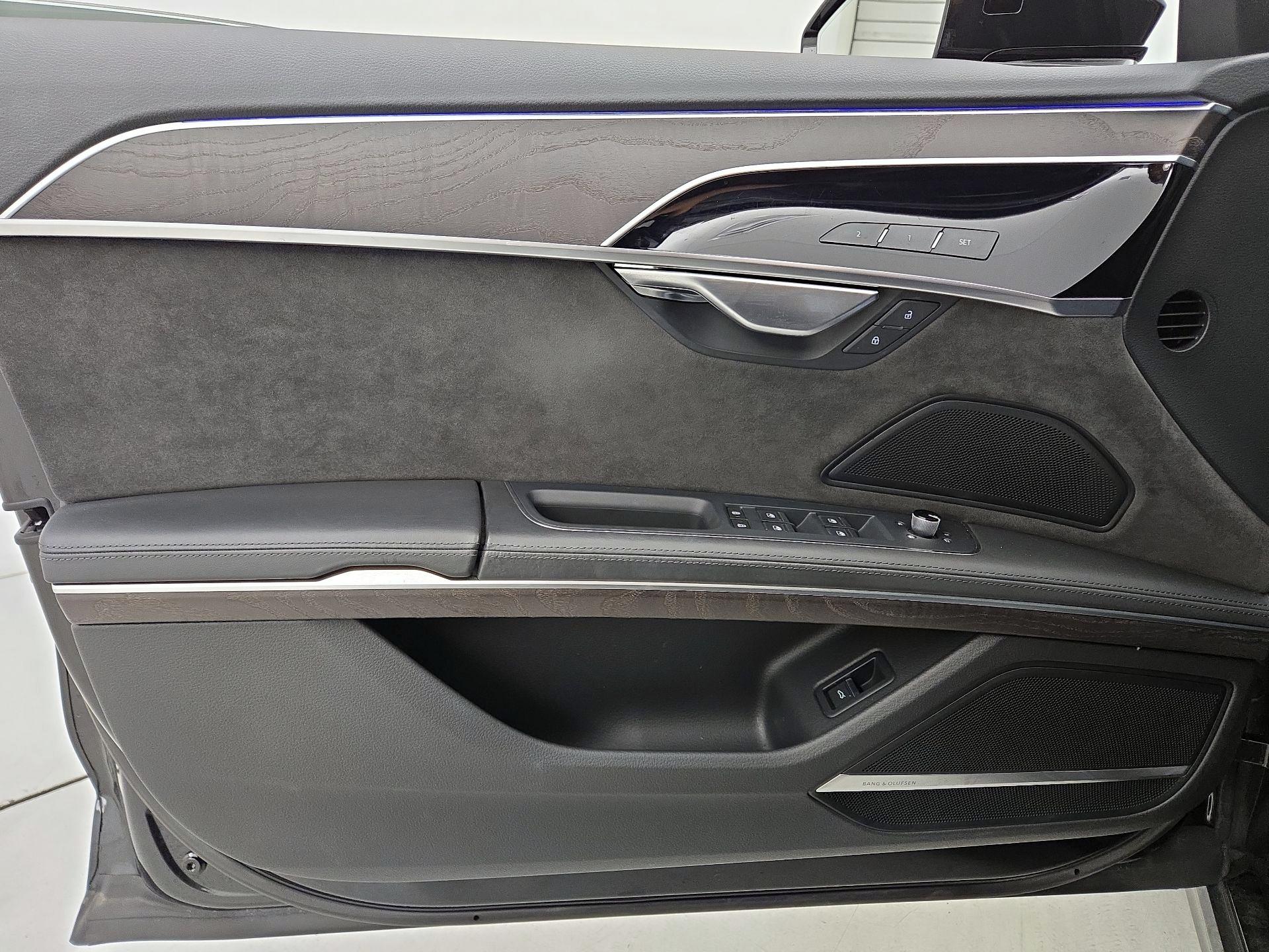 Thumbnail: 2021 Audi A8 - 12