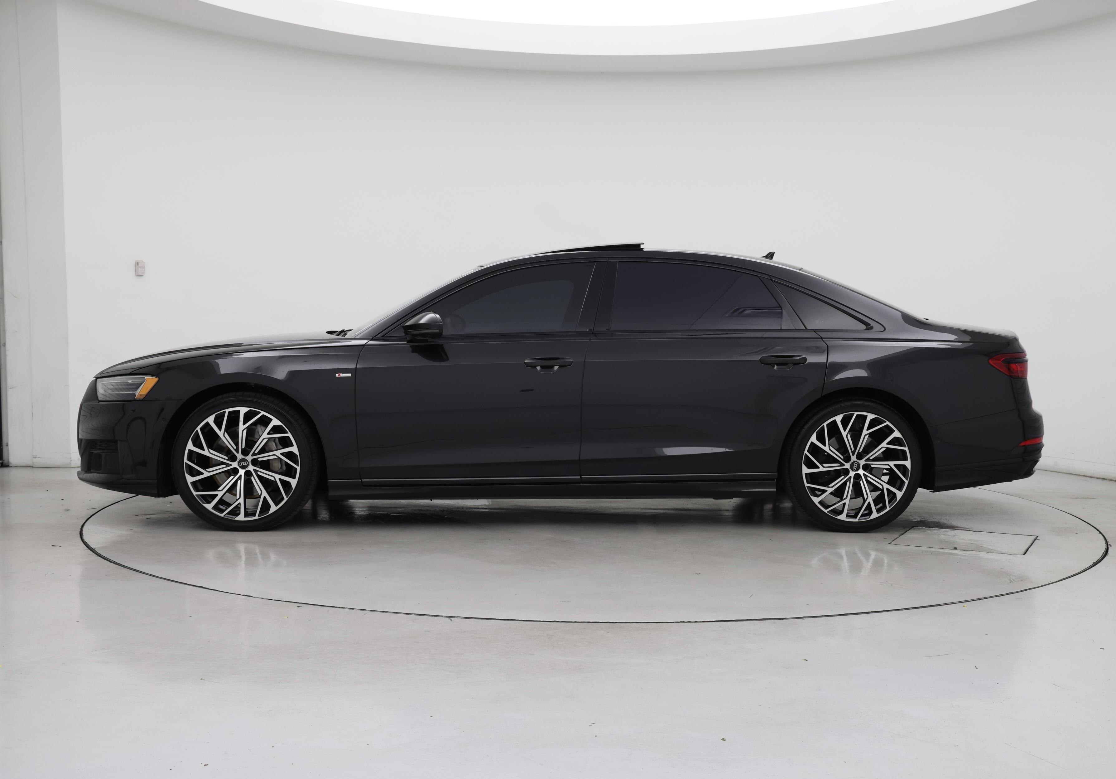 Thumbnail: 2021 Audi A8 - 3