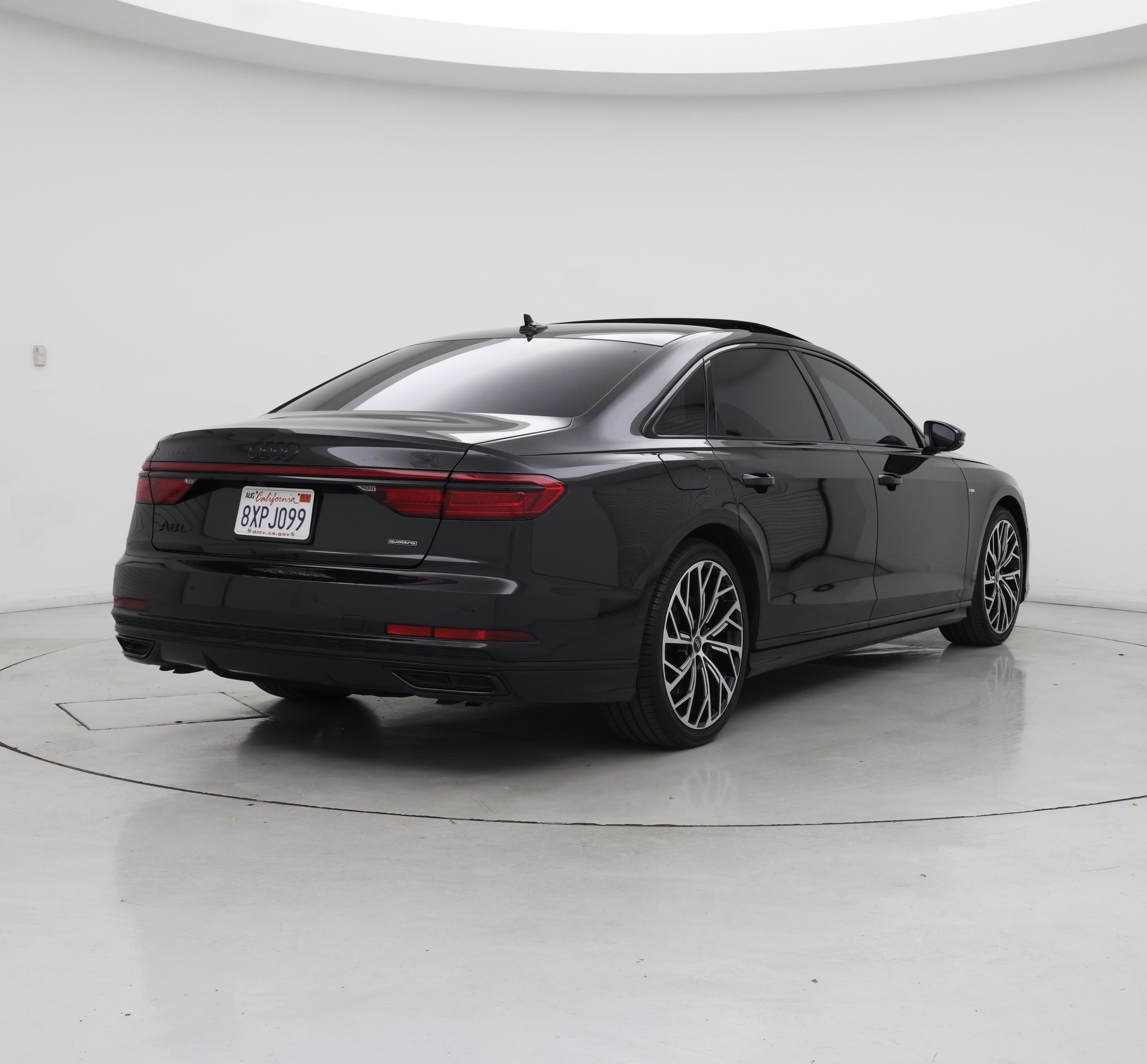Thumbnail: 2021 Audi A8 - 8