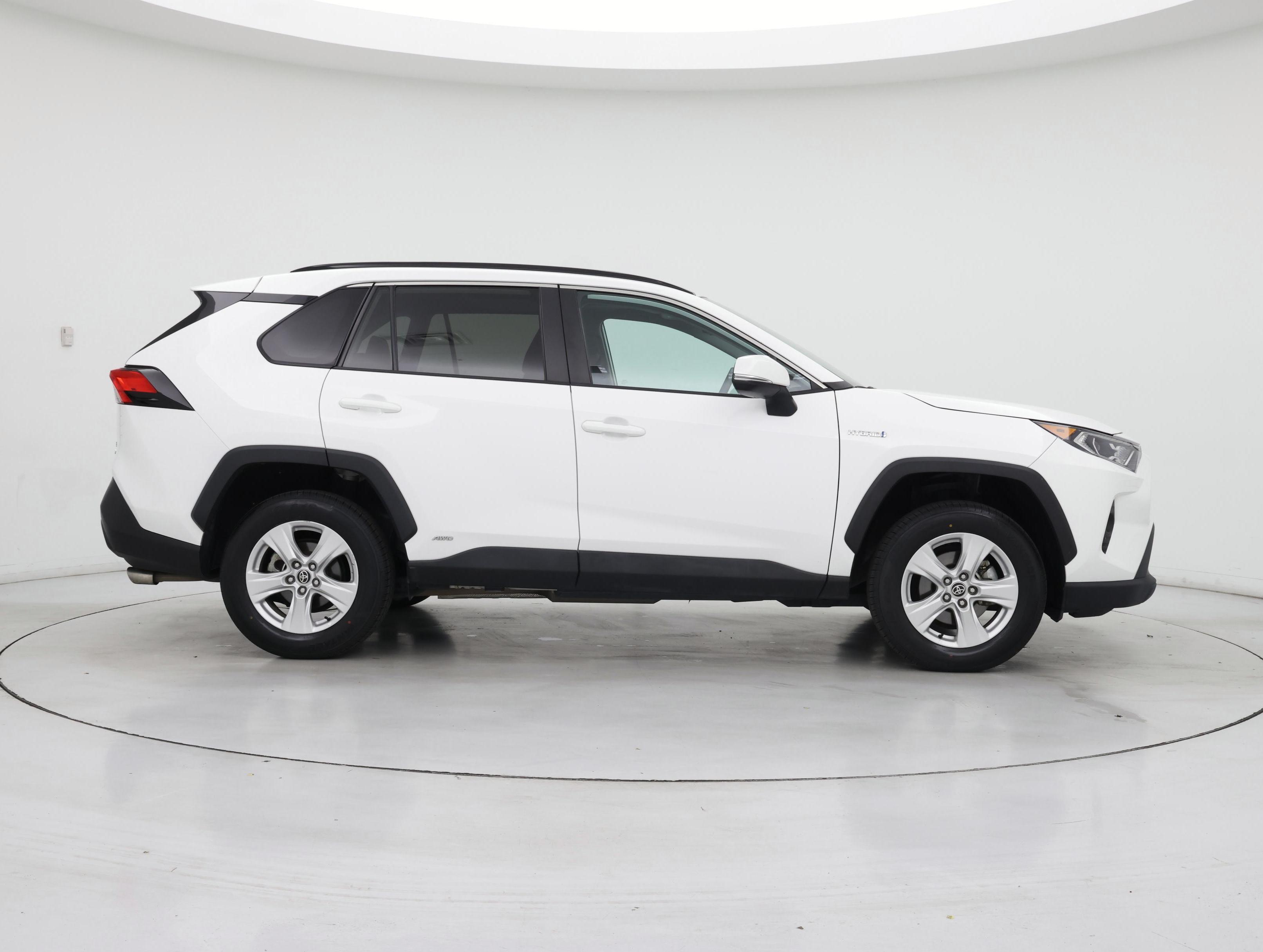 Thumbnail: 2021 Toyota RAV4 - 7