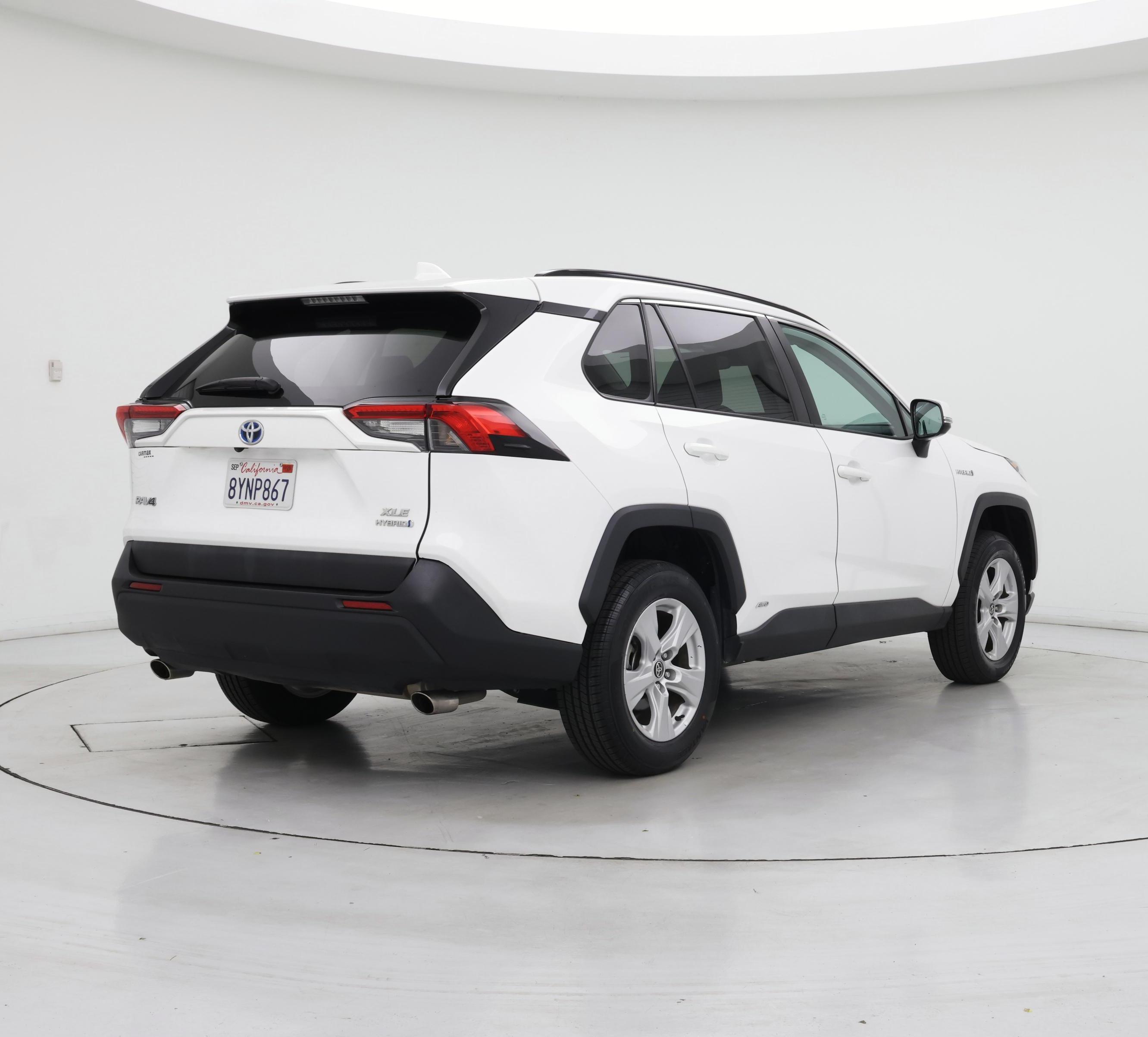 Thumbnail: 2021 Toyota RAV4 - 8