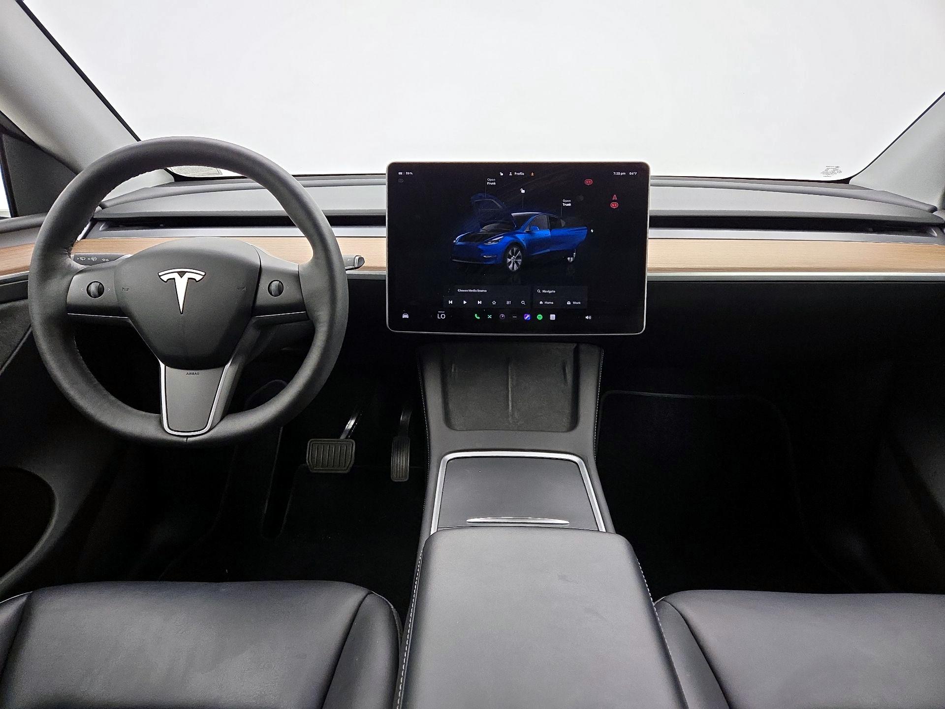 Thumbnail: 2023 Tesla Model Y - 9