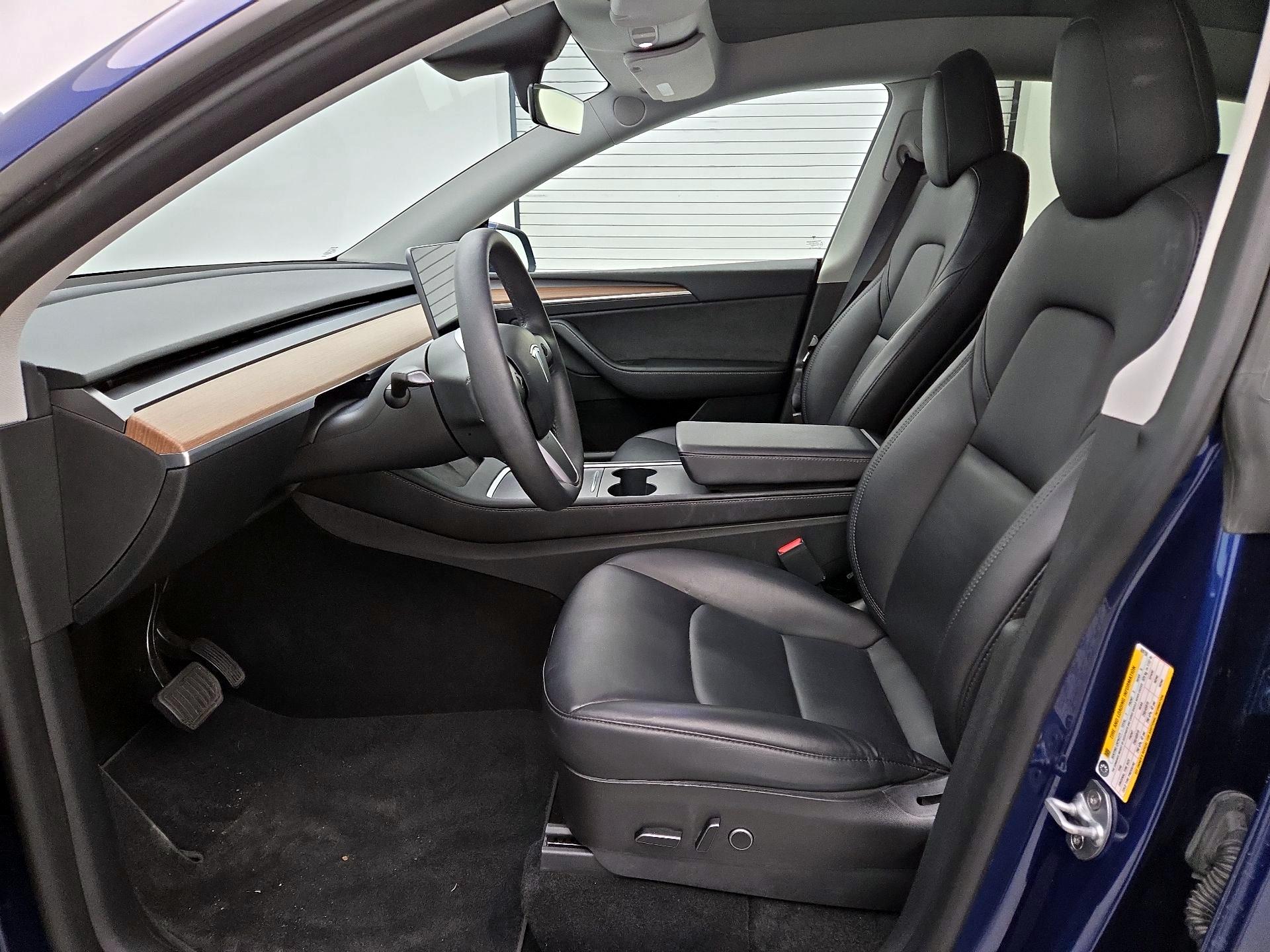 Thumbnail: 2023 Tesla Model Y - 11