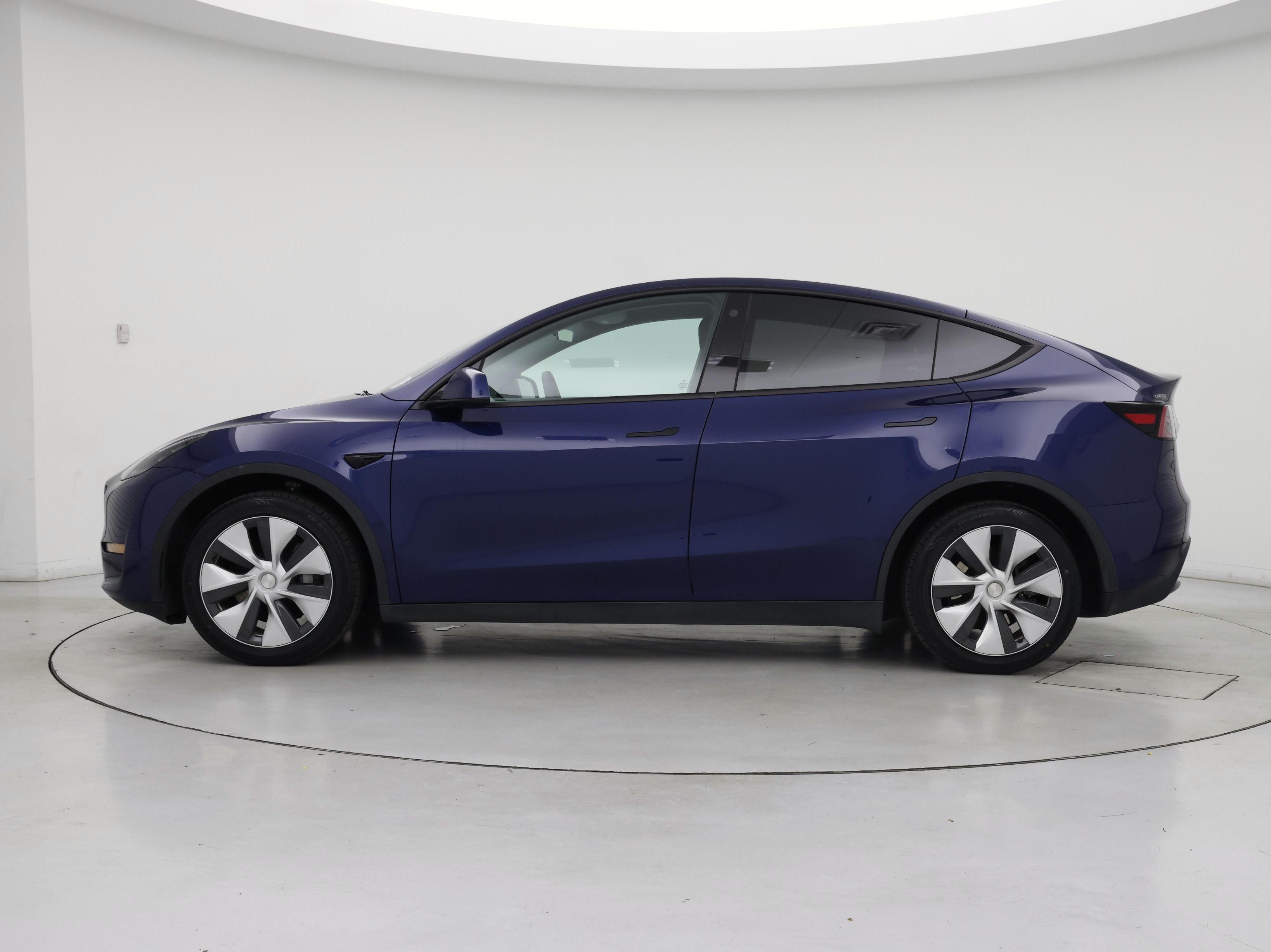 Thumbnail: 2023 Tesla Model Y - 3