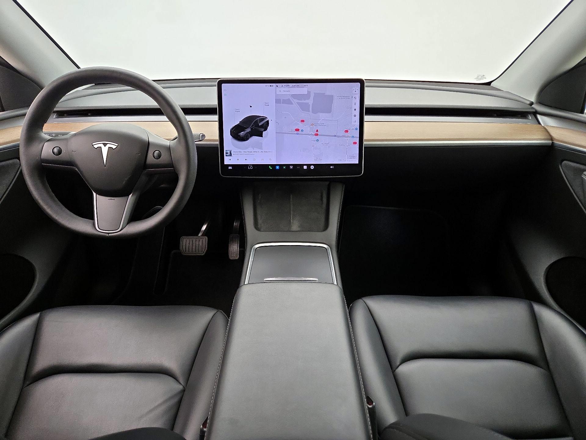 Thumbnail: 2023 Tesla Model Y - 9