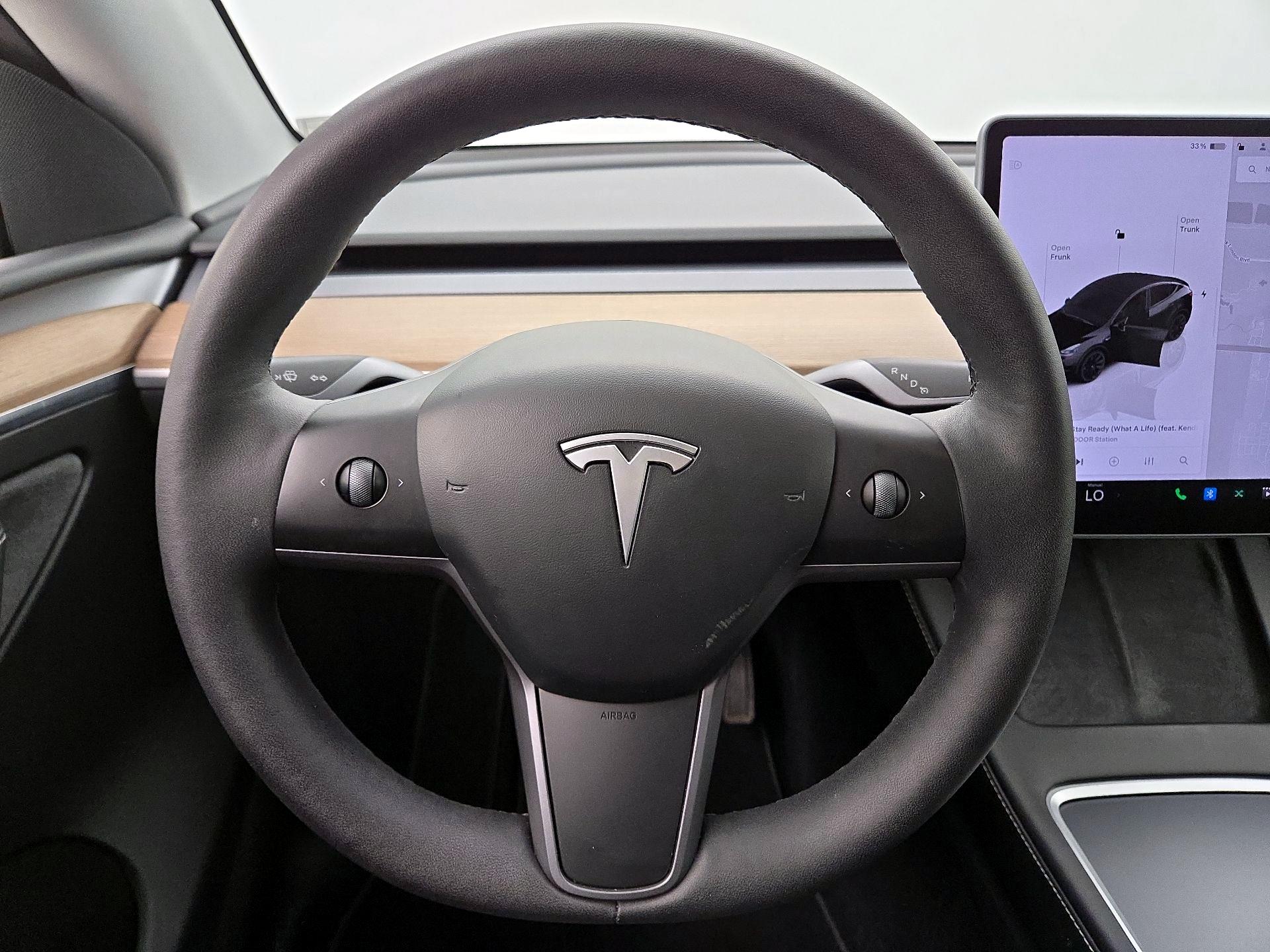 Thumbnail: 2023 Tesla Model Y - 10