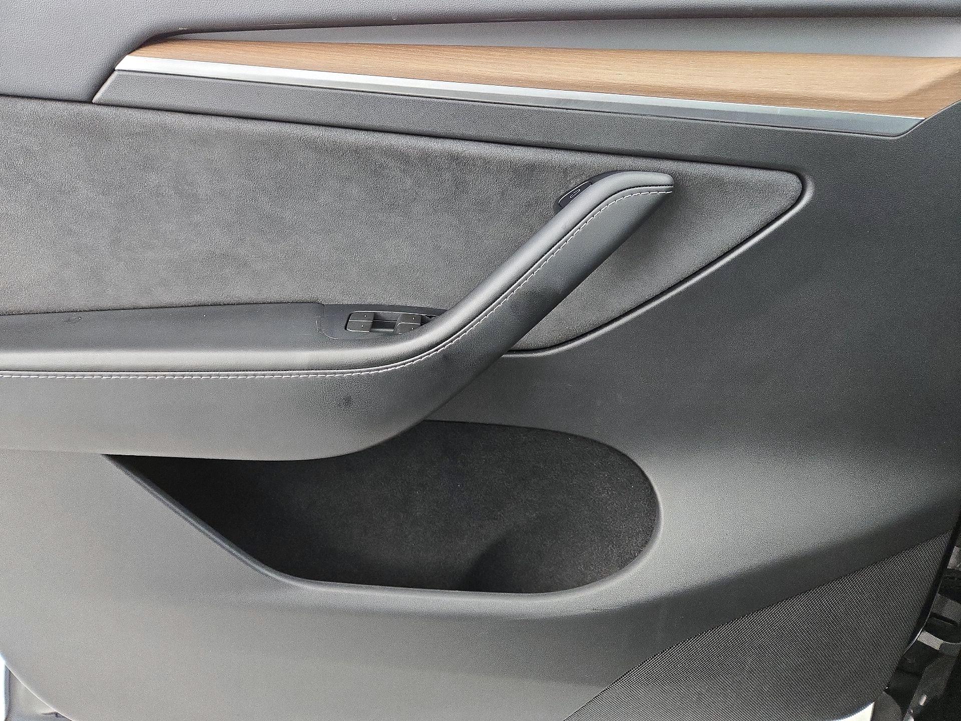 Thumbnail: 2023 Tesla Model Y - 12