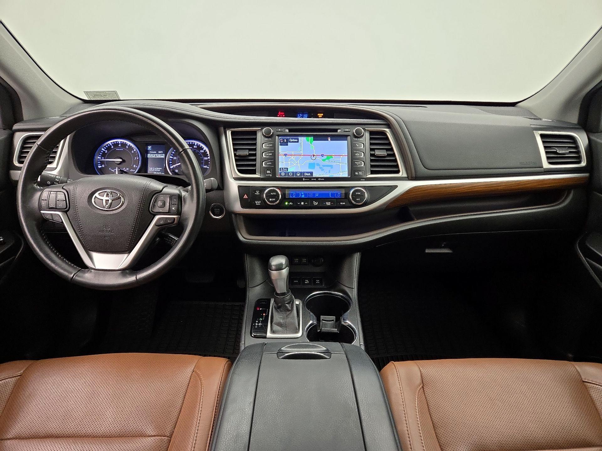 Thumbnail: 2017 Toyota Highlander - 9