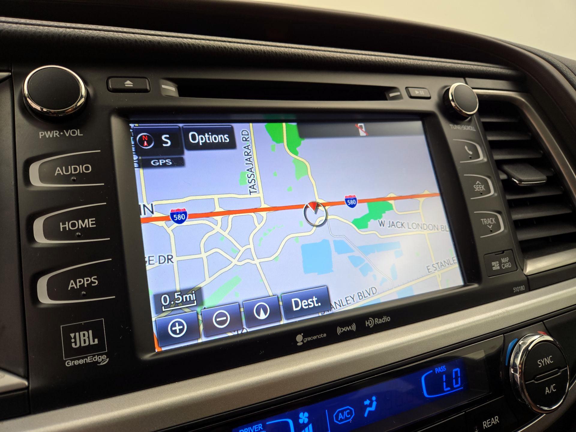 Thumbnail: 2017 Toyota Highlander - 14