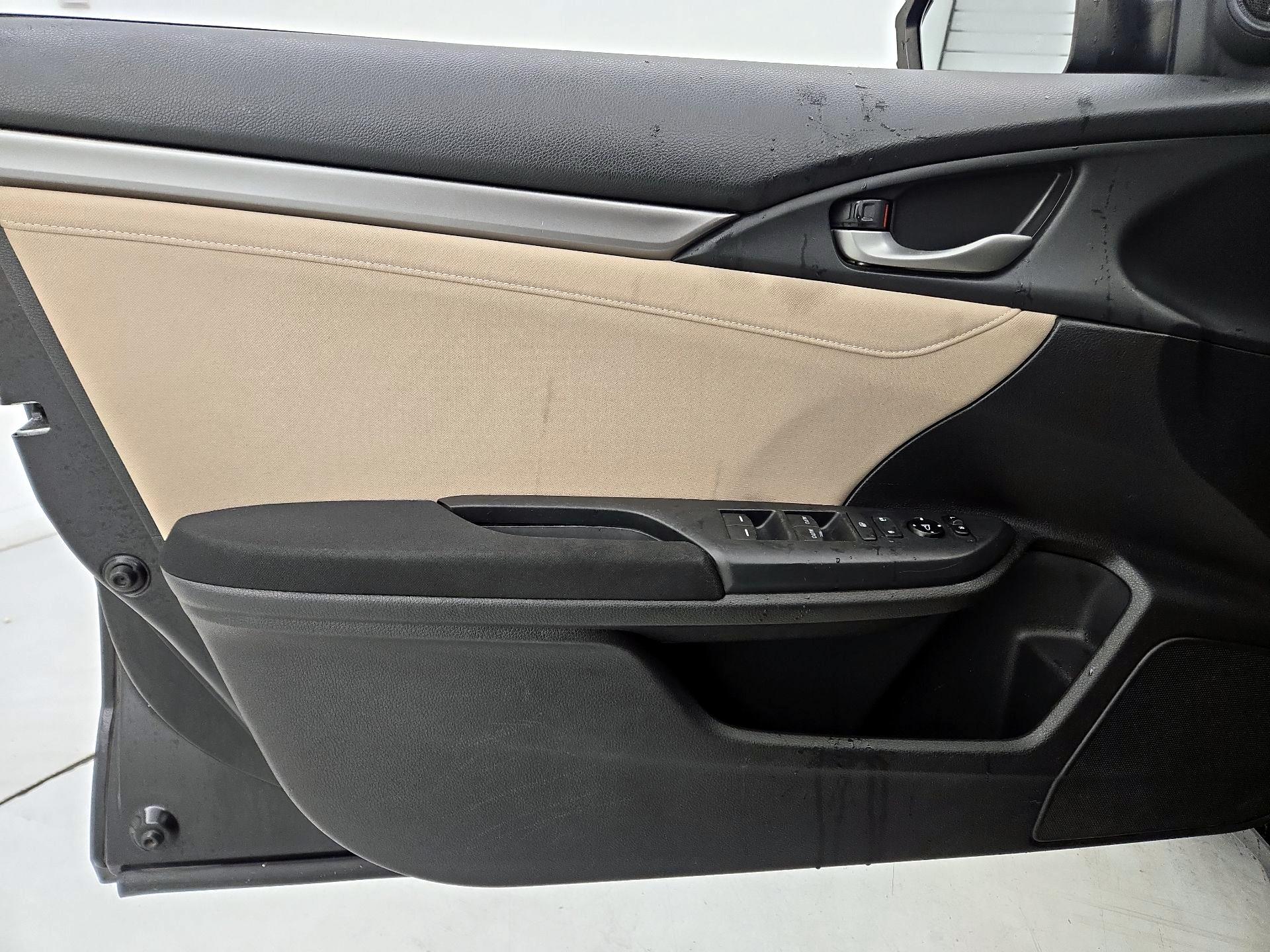 Thumbnail: 2017 Honda Civic - 12