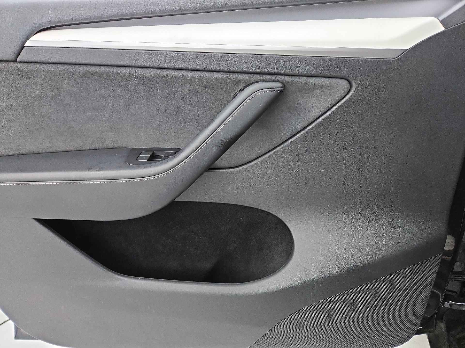 Thumbnail: 2024 Tesla Model Y - 12