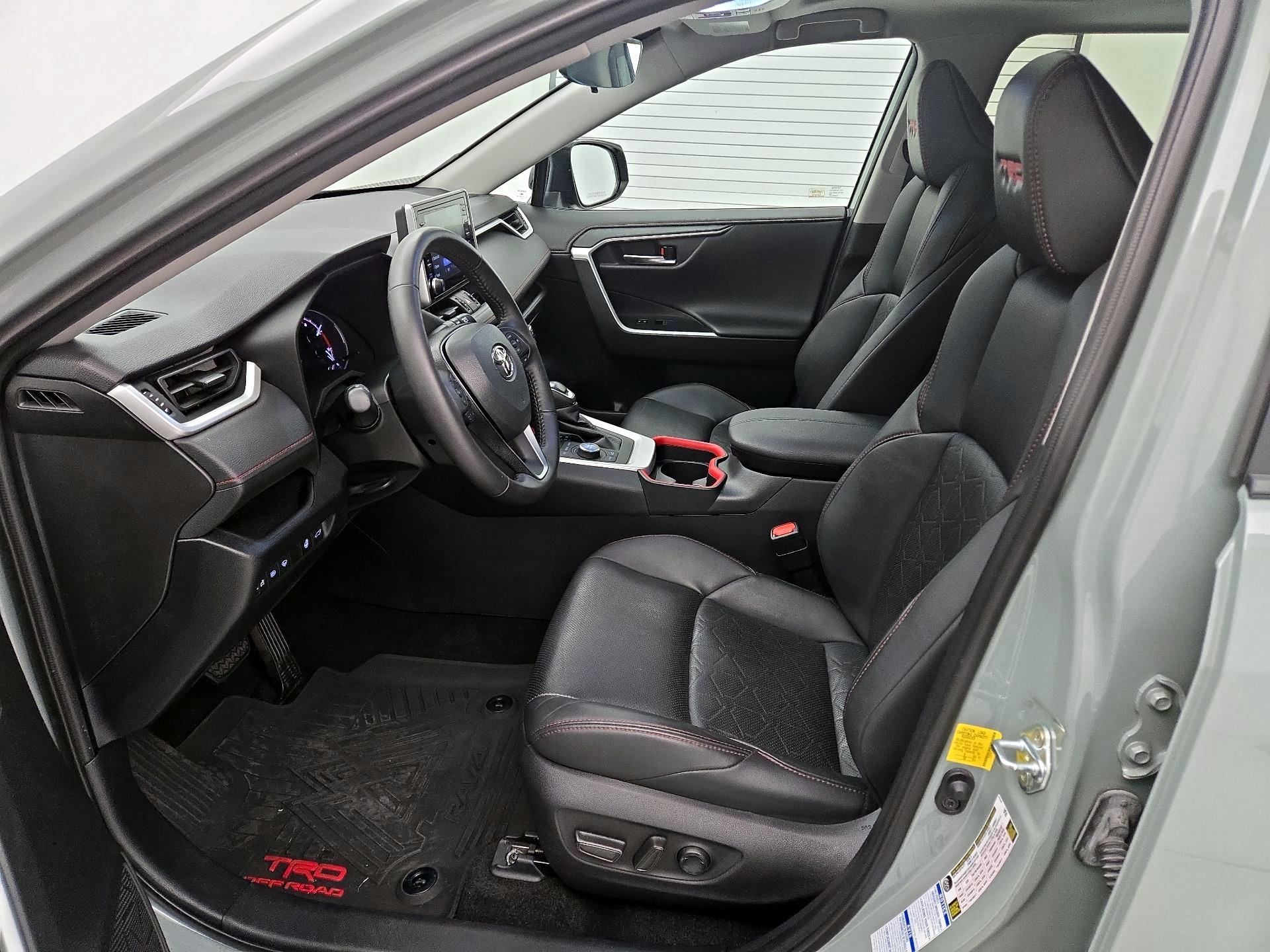 Thumbnail: 2021 Toyota RAV4 - 11