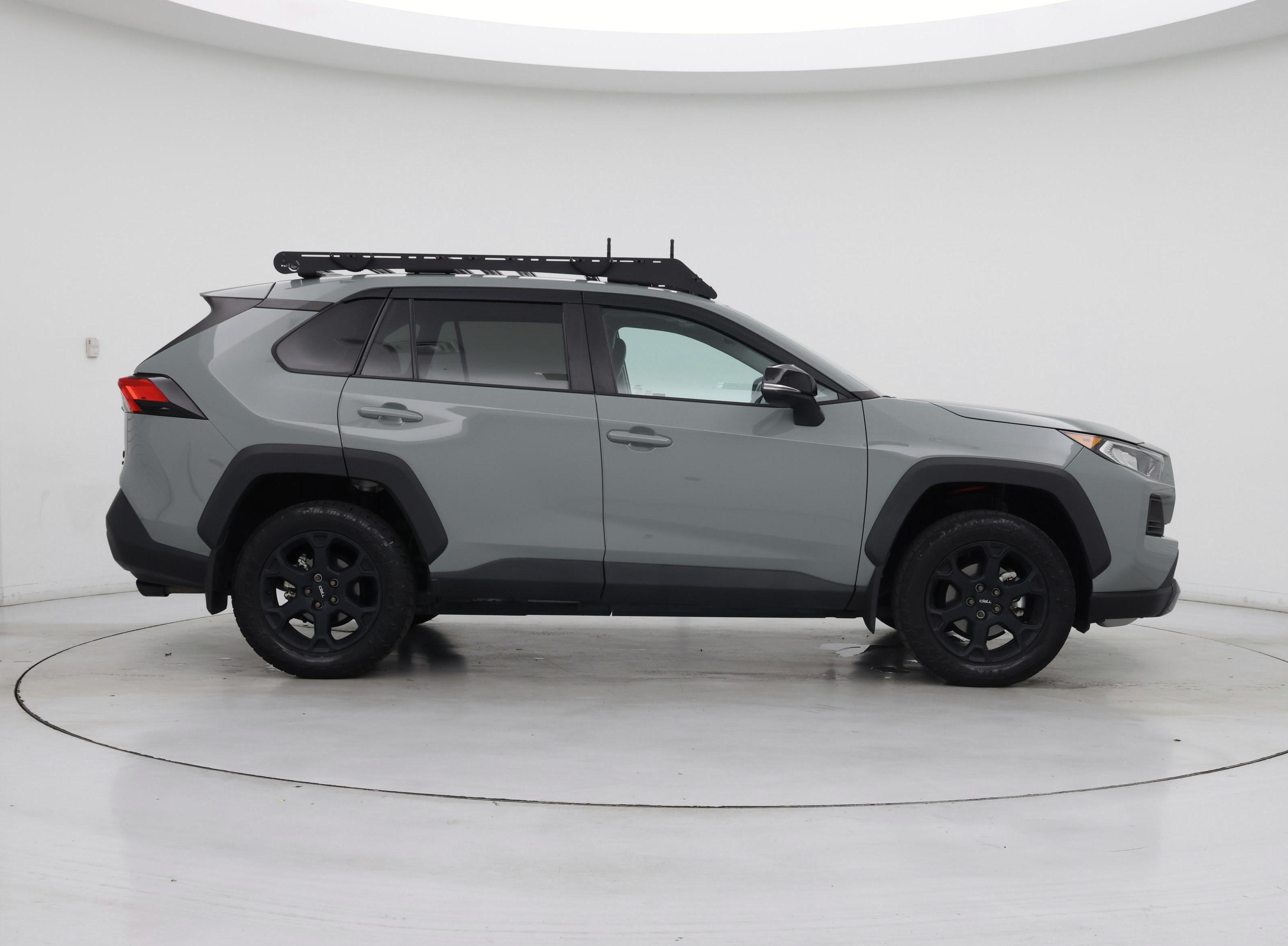 Thumbnail: 2021 Toyota RAV4 - 7