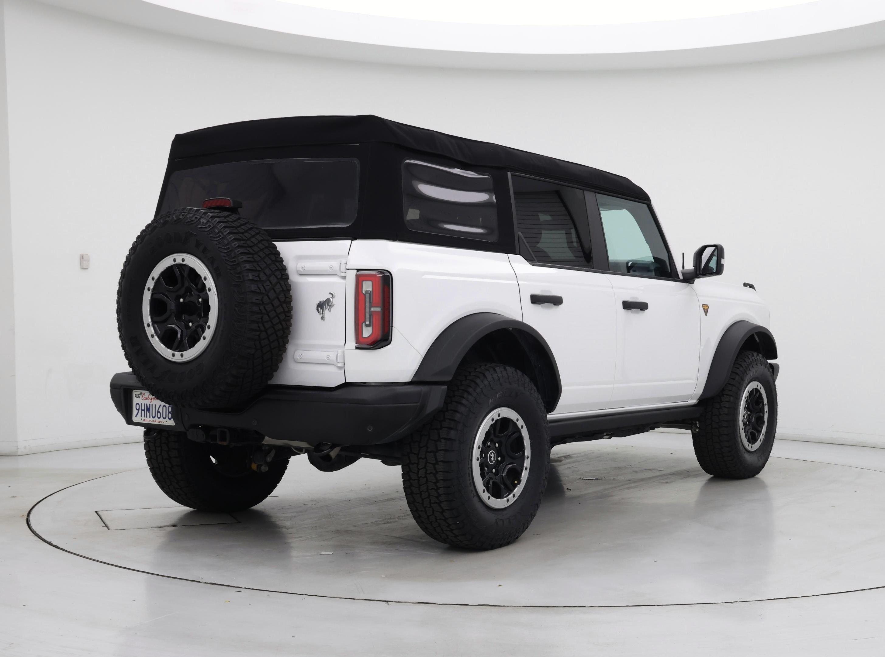 Thumbnail: 2023 Ford Bronco - 8