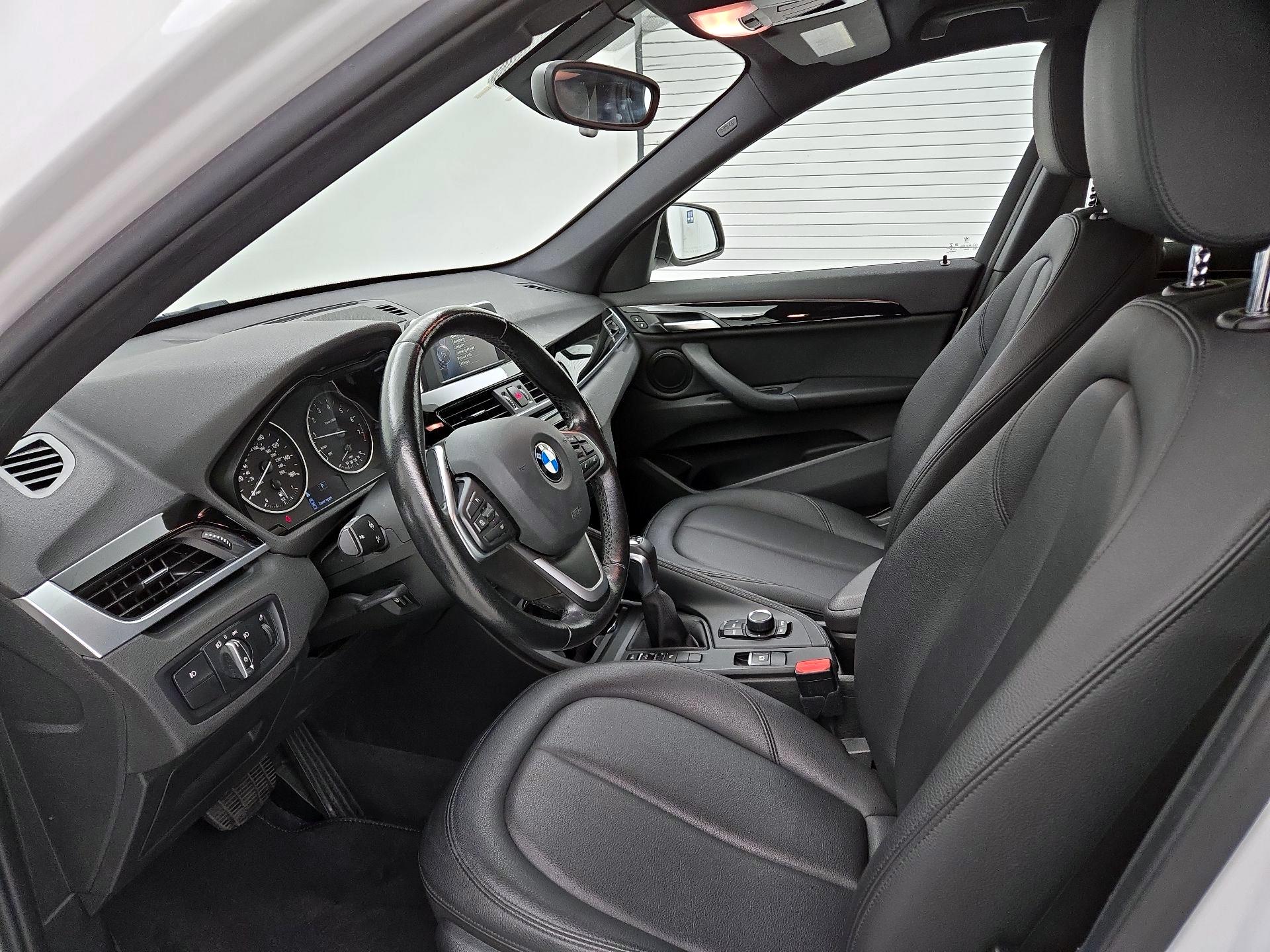 Thumbnail: 2017 BMW X1 - 11