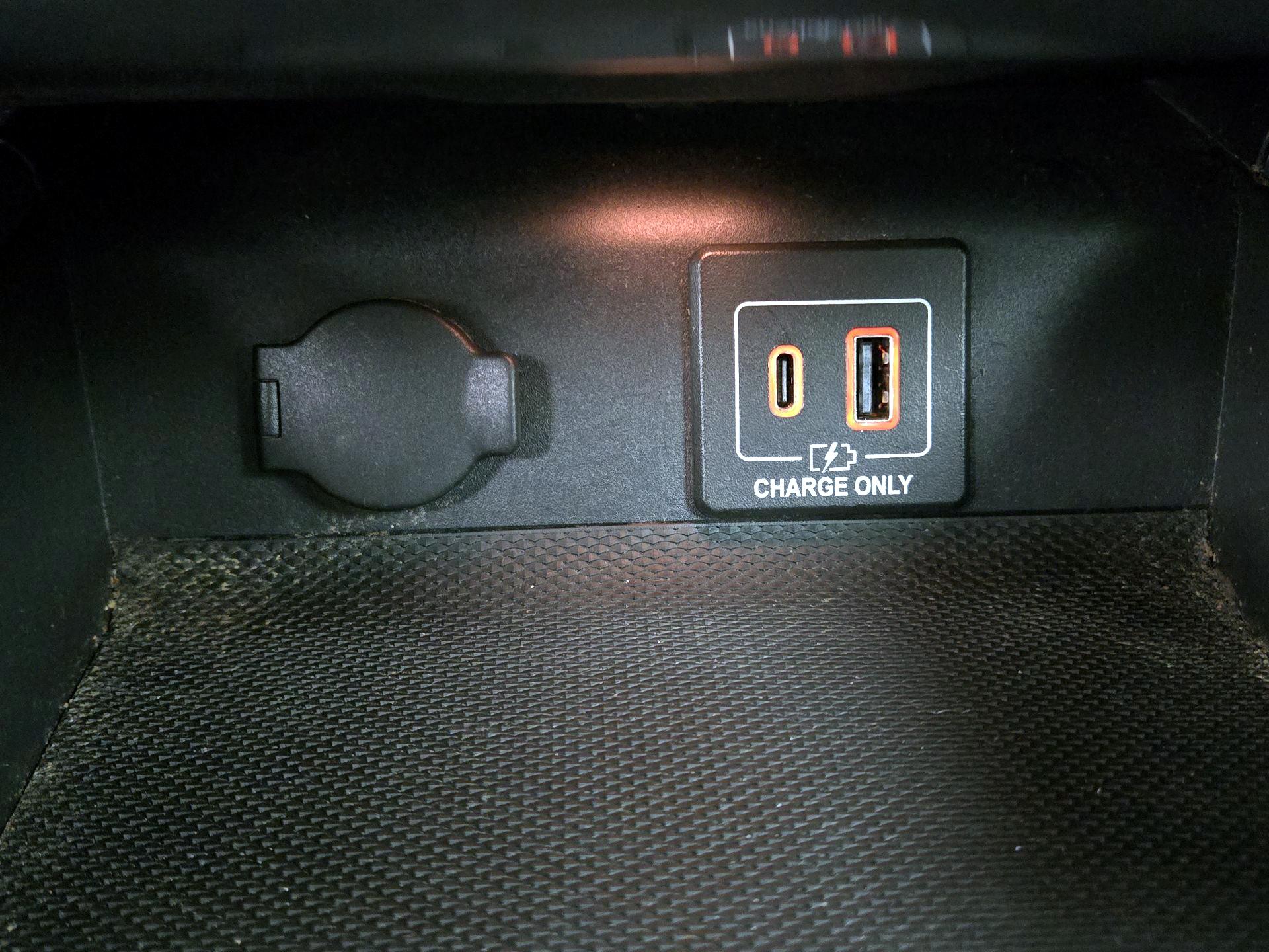 Thumbnail: 2019 Nissan Pathfinder - 18