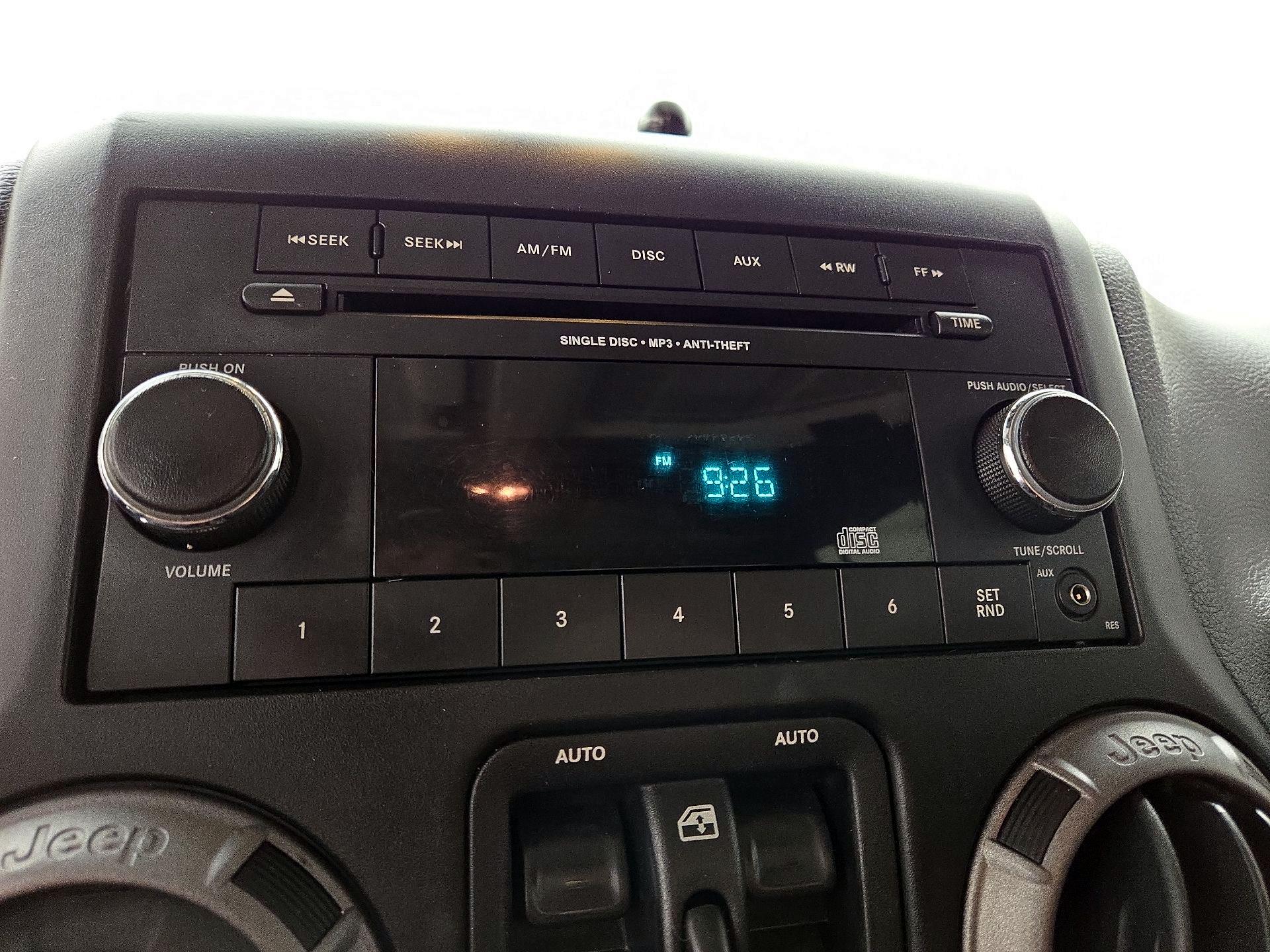 Thumbnail: 2014 Jeep Wrangler - 13