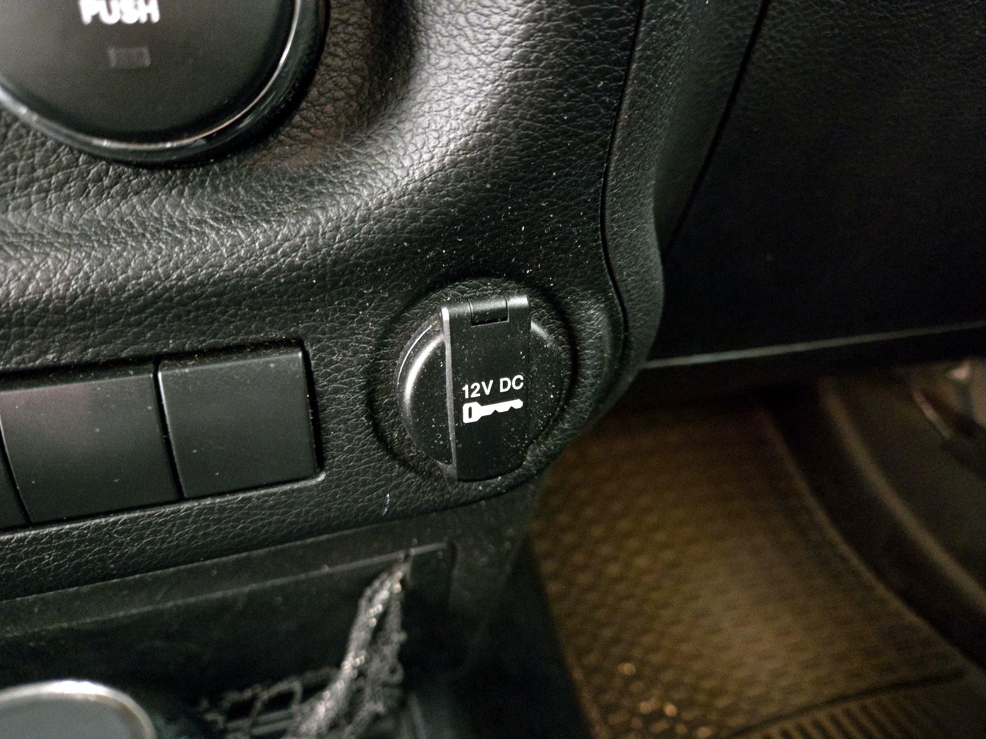 Thumbnail: 2014 Jeep Wrangler - 16