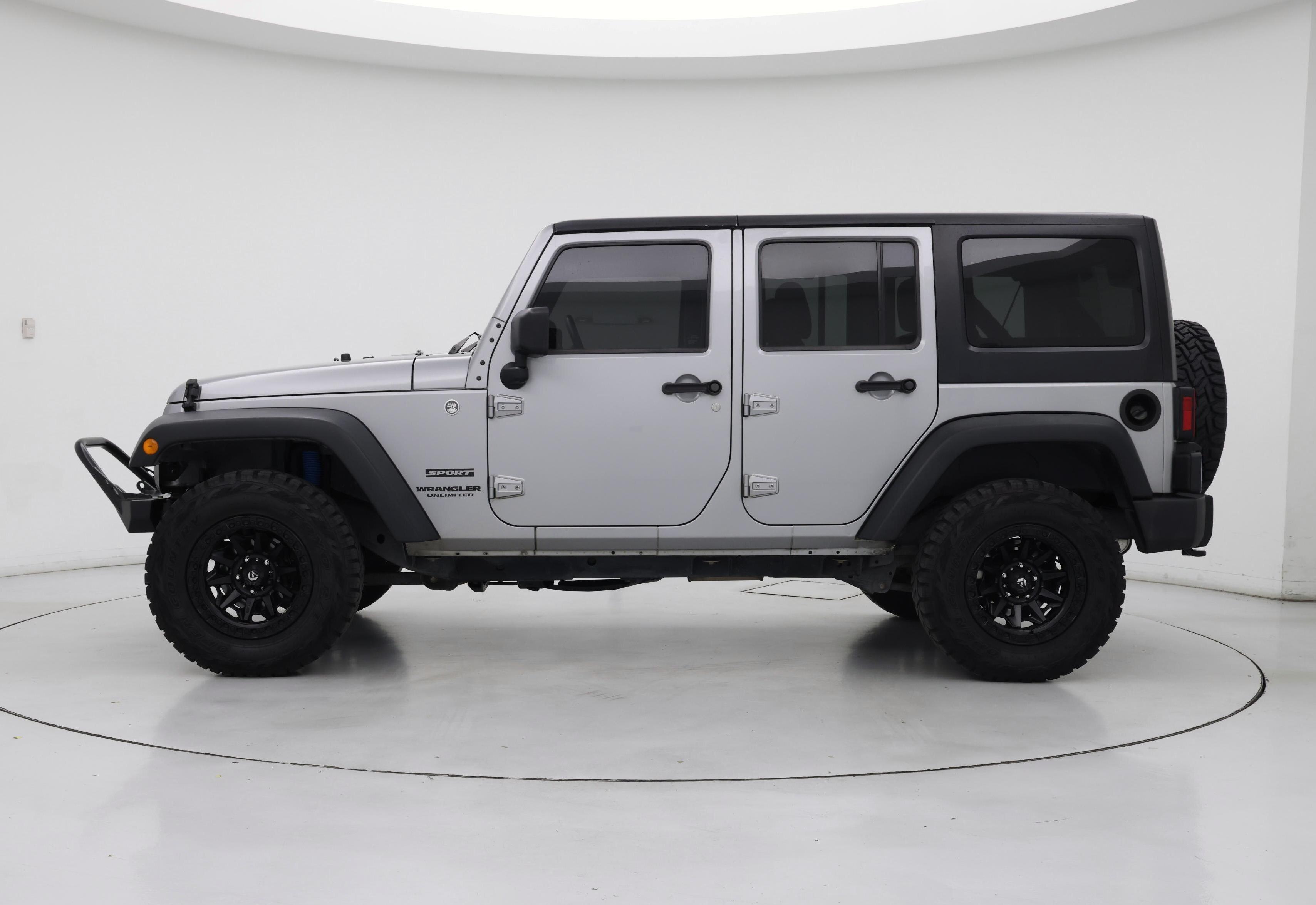 Thumbnail: 2014 Jeep Wrangler - 3