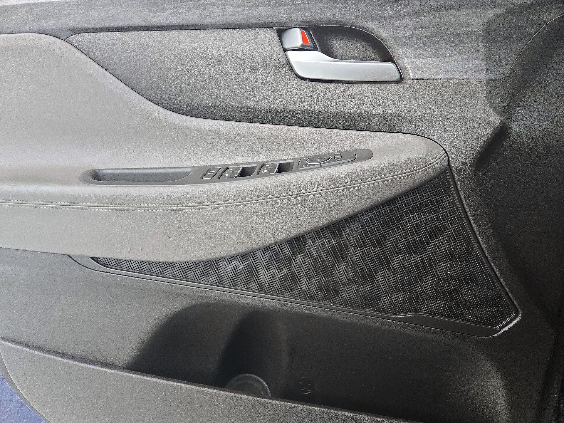 Thumbnail: 2019 Hyundai Santa Fe - 12