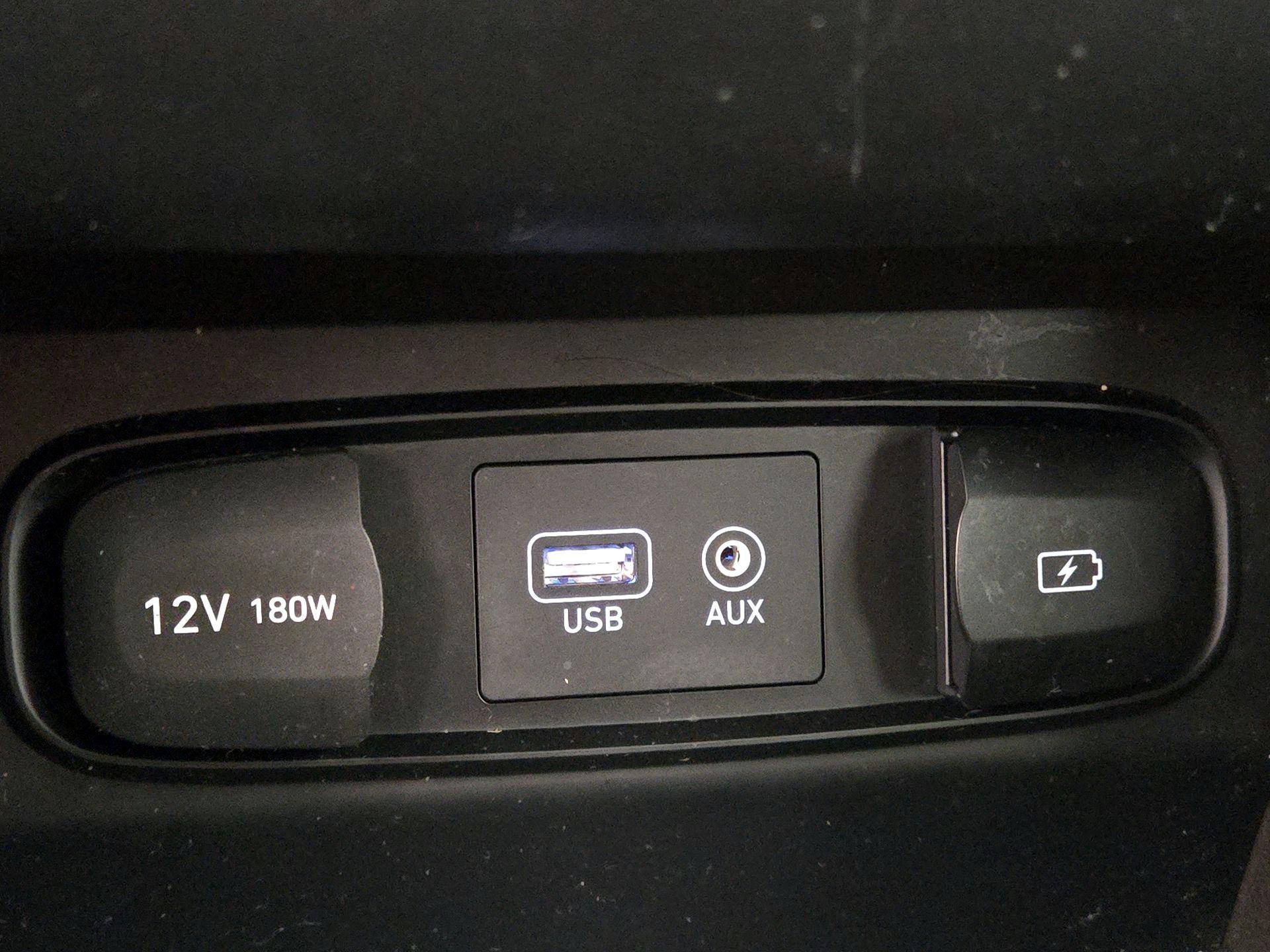 Thumbnail: 2019 Hyundai Santa Fe - 18