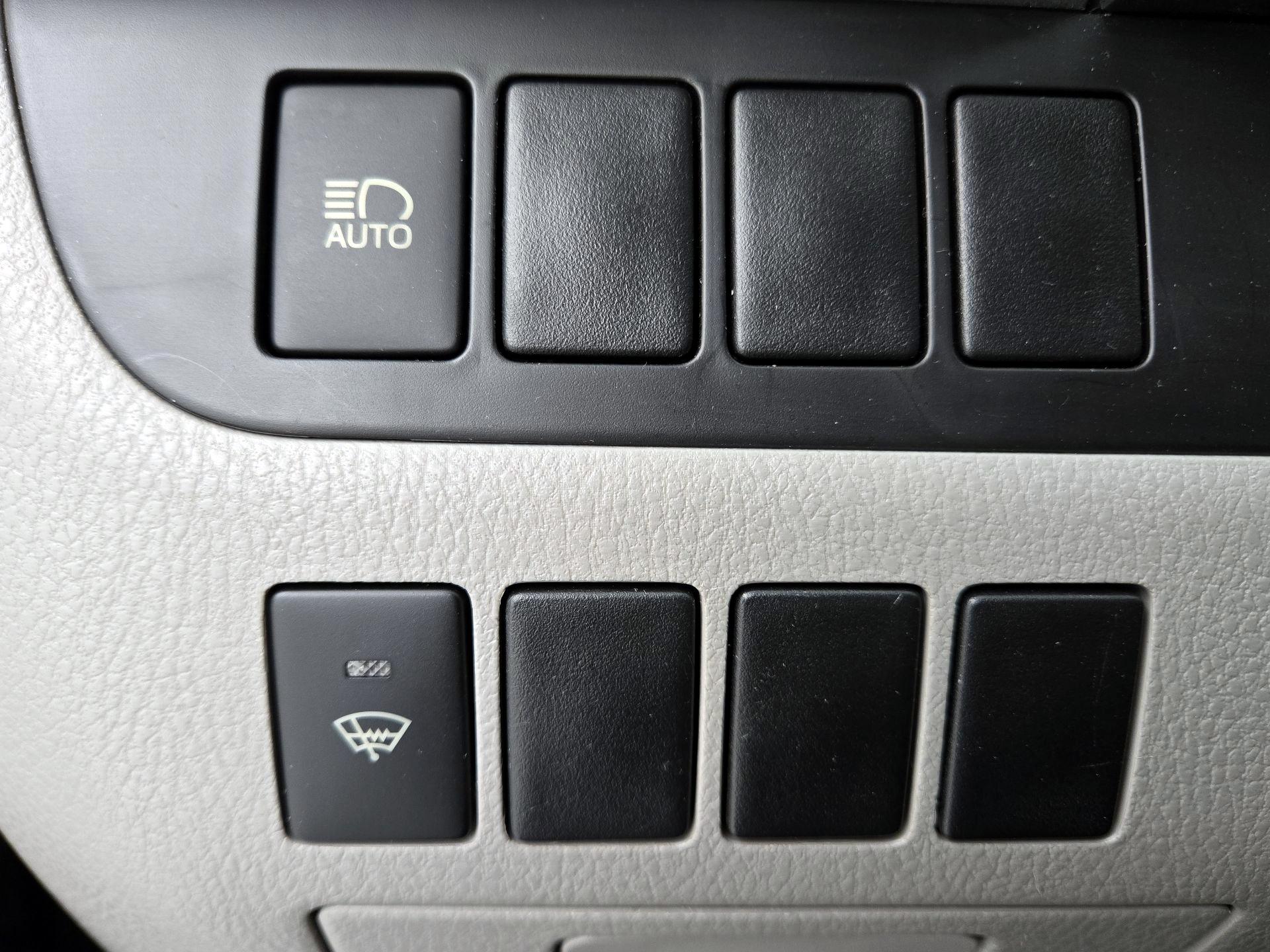 Thumbnail: 2017 Toyota Highlander - 13