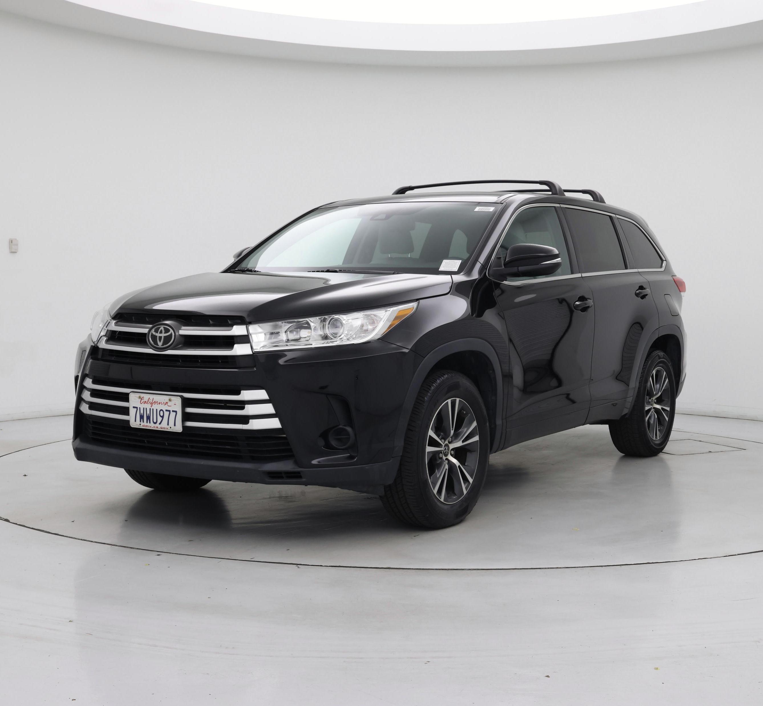 Thumbnail: 2017 Toyota Highlander - 4