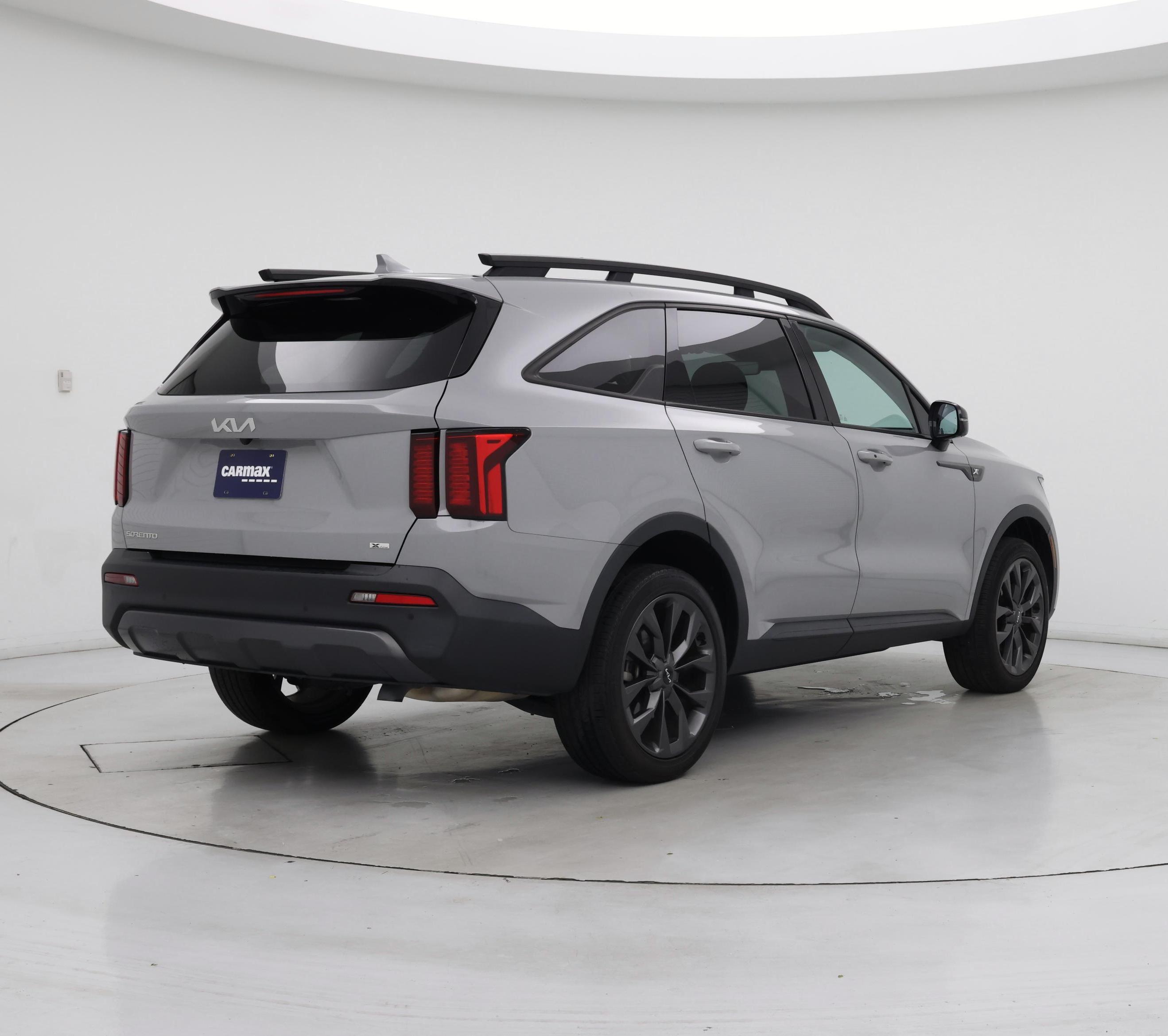 Thumbnail: 2023 Kia Sorento - 8
