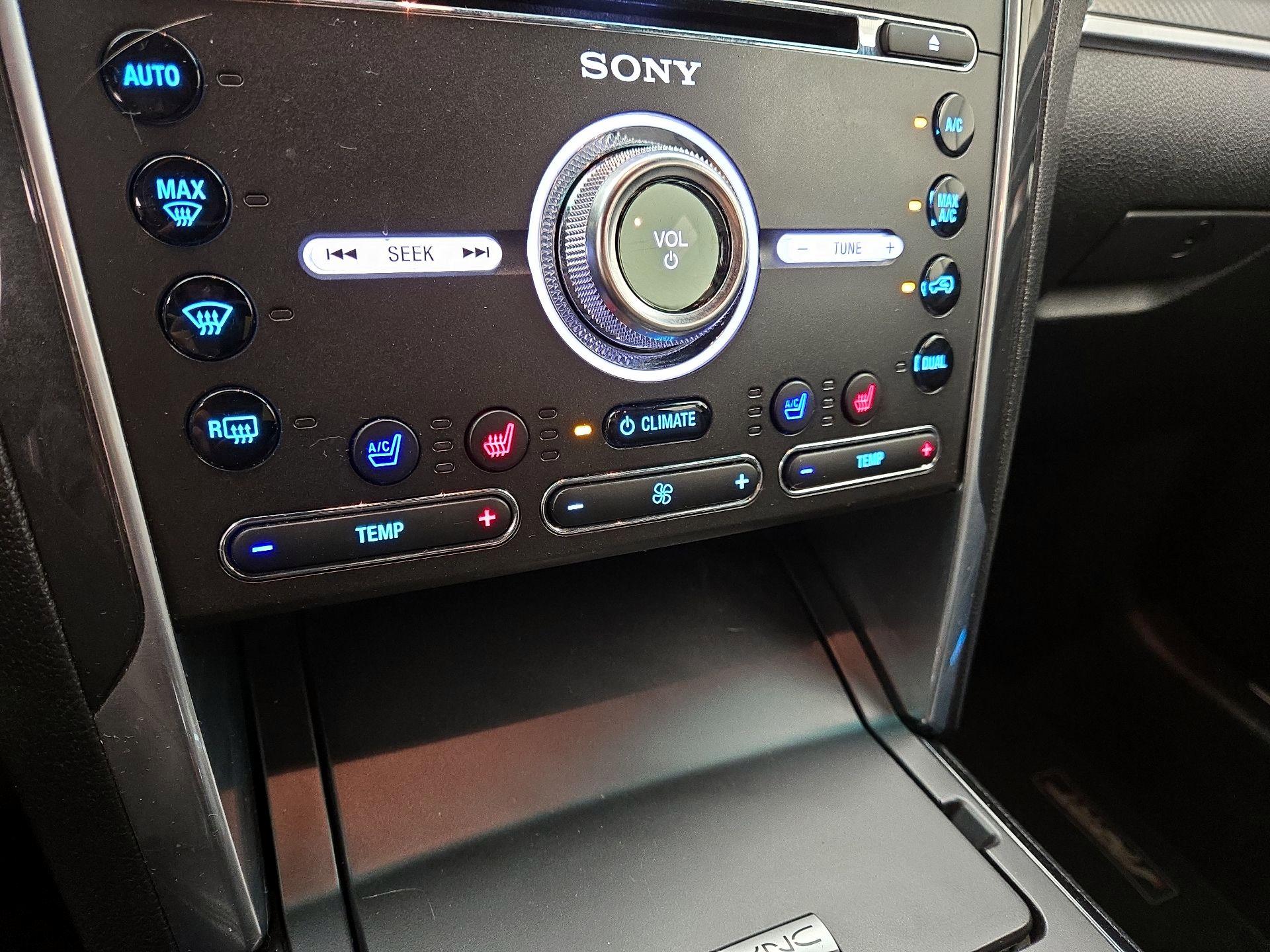 Thumbnail: 2016 Ford Explorer - 17