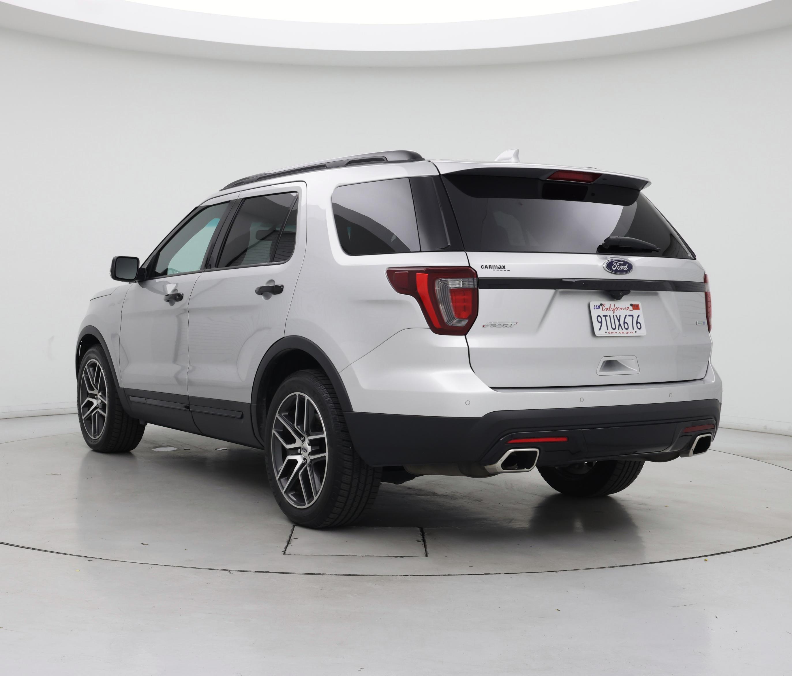 Thumbnail: 2016 Ford Explorer - 2