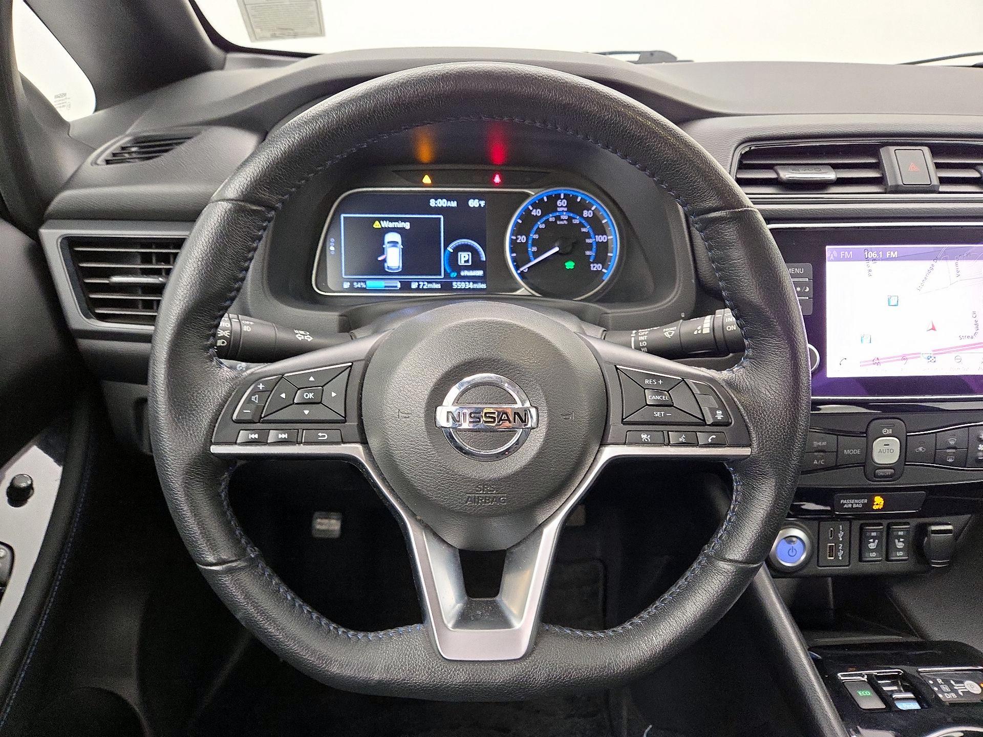 Thumbnail: 2022 Nissan Leaf - 10