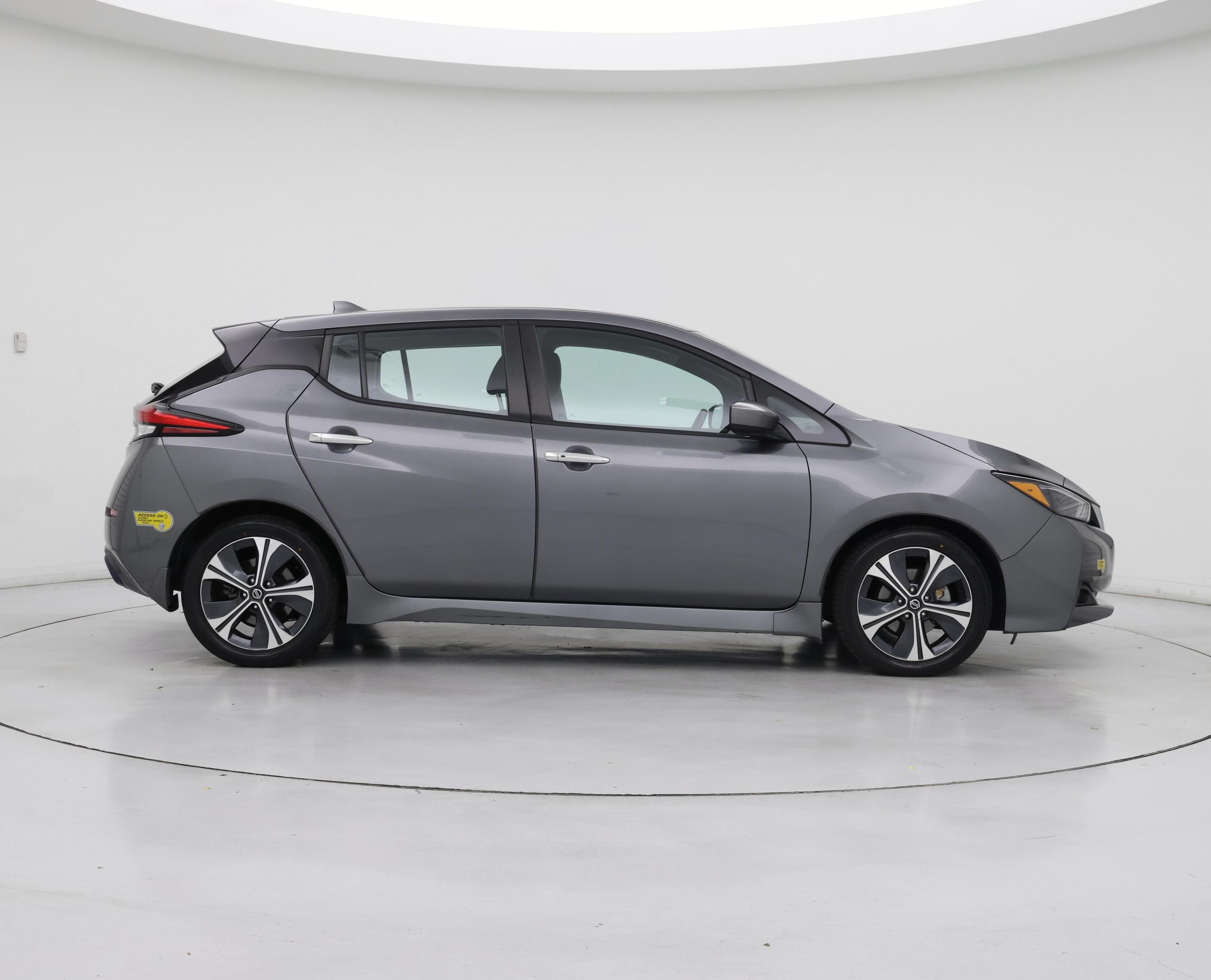 Thumbnail: 2022 Nissan Leaf - 7