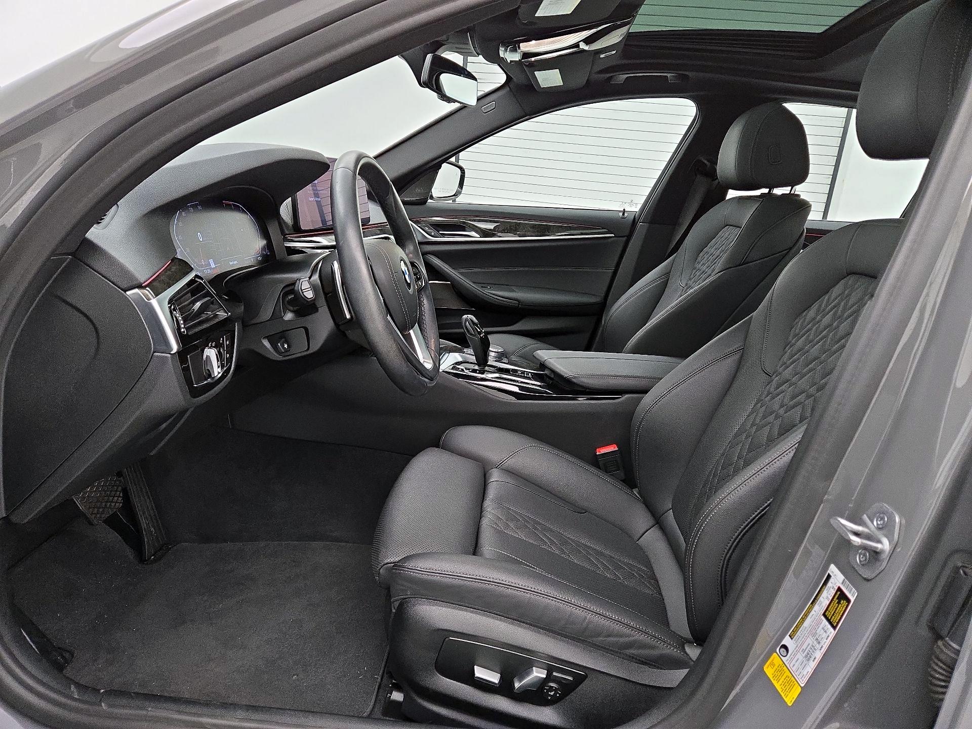 Thumbnail: 2022 BMW 5 Series - 11