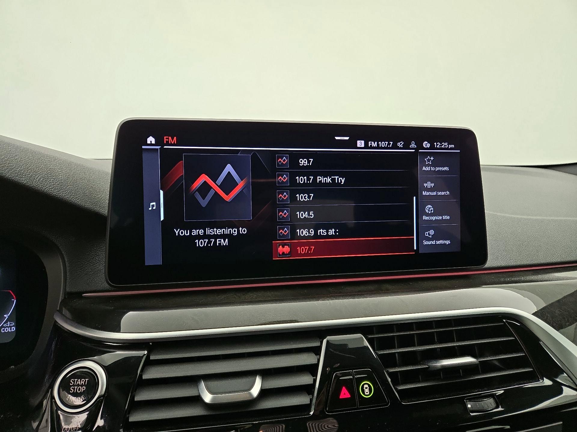 Thumbnail: 2022 BMW 5 Series - 16