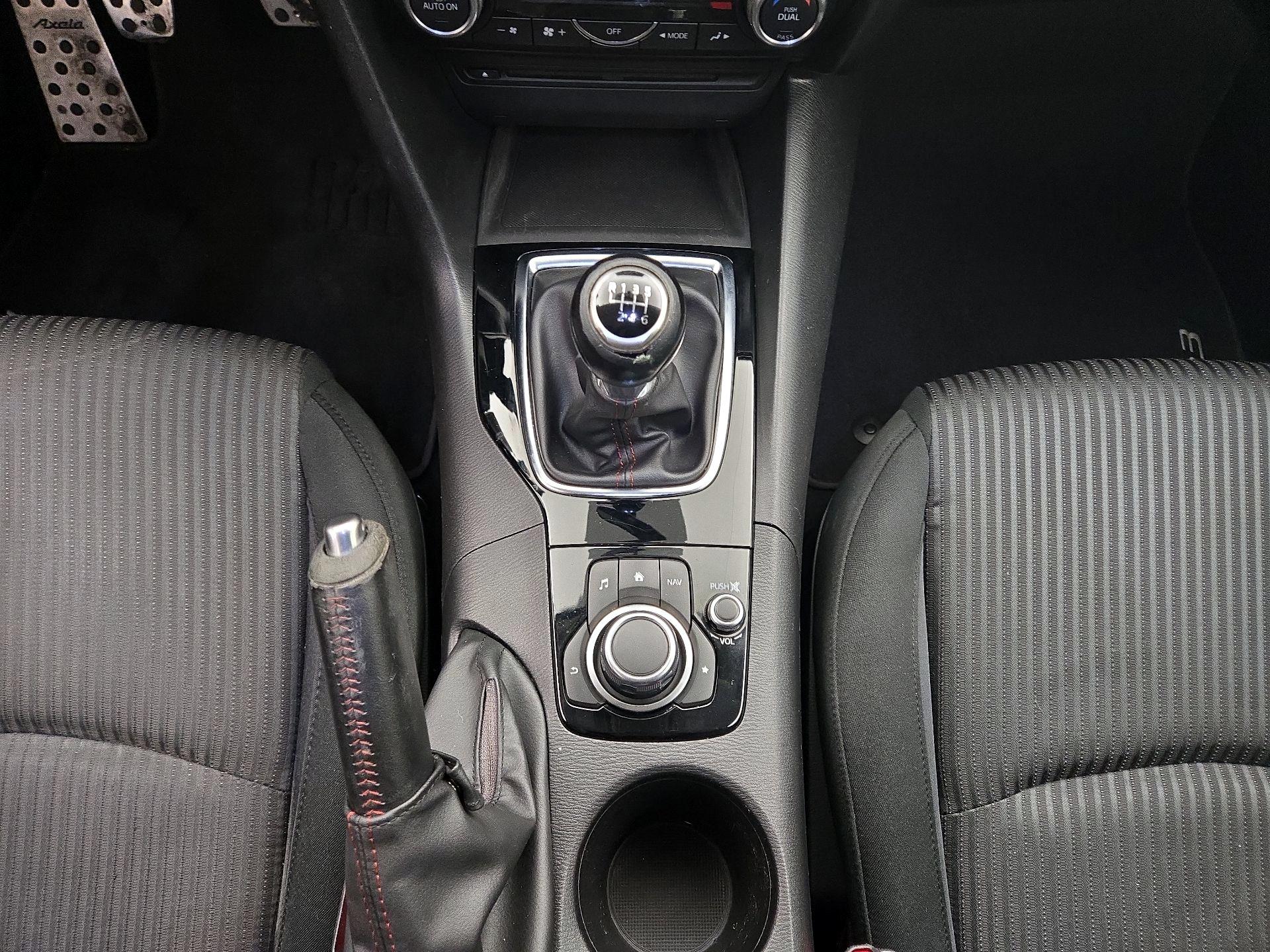 Thumbnail: 2014 Mazda Mazda3 - 17