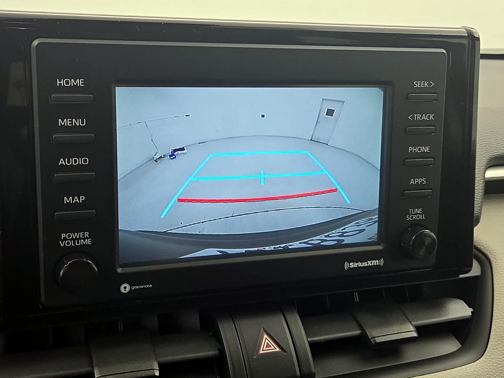 Thumbnail: 2020 Toyota RAV4 - 15