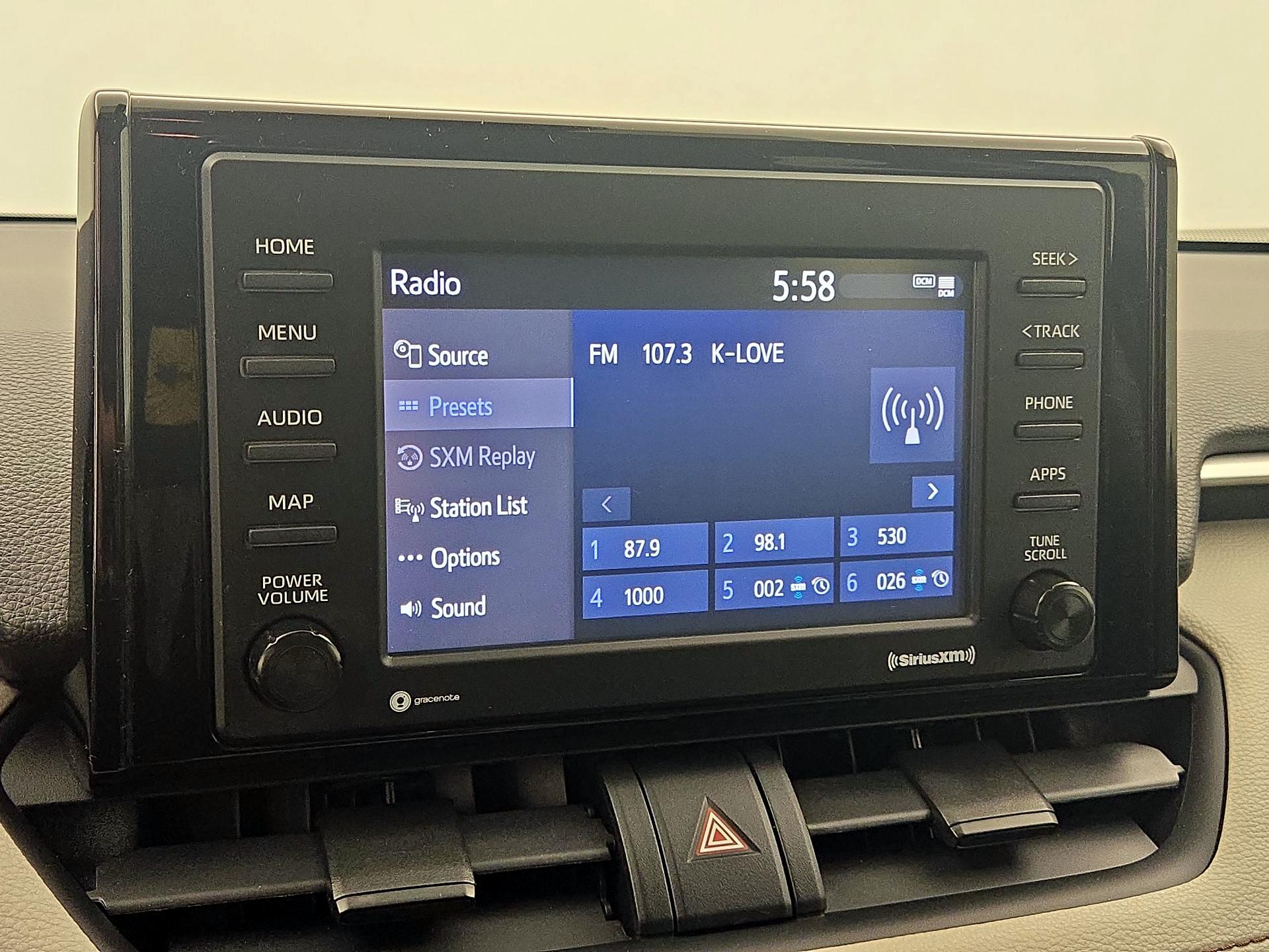 Thumbnail: 2020 Toyota RAV4 - 16