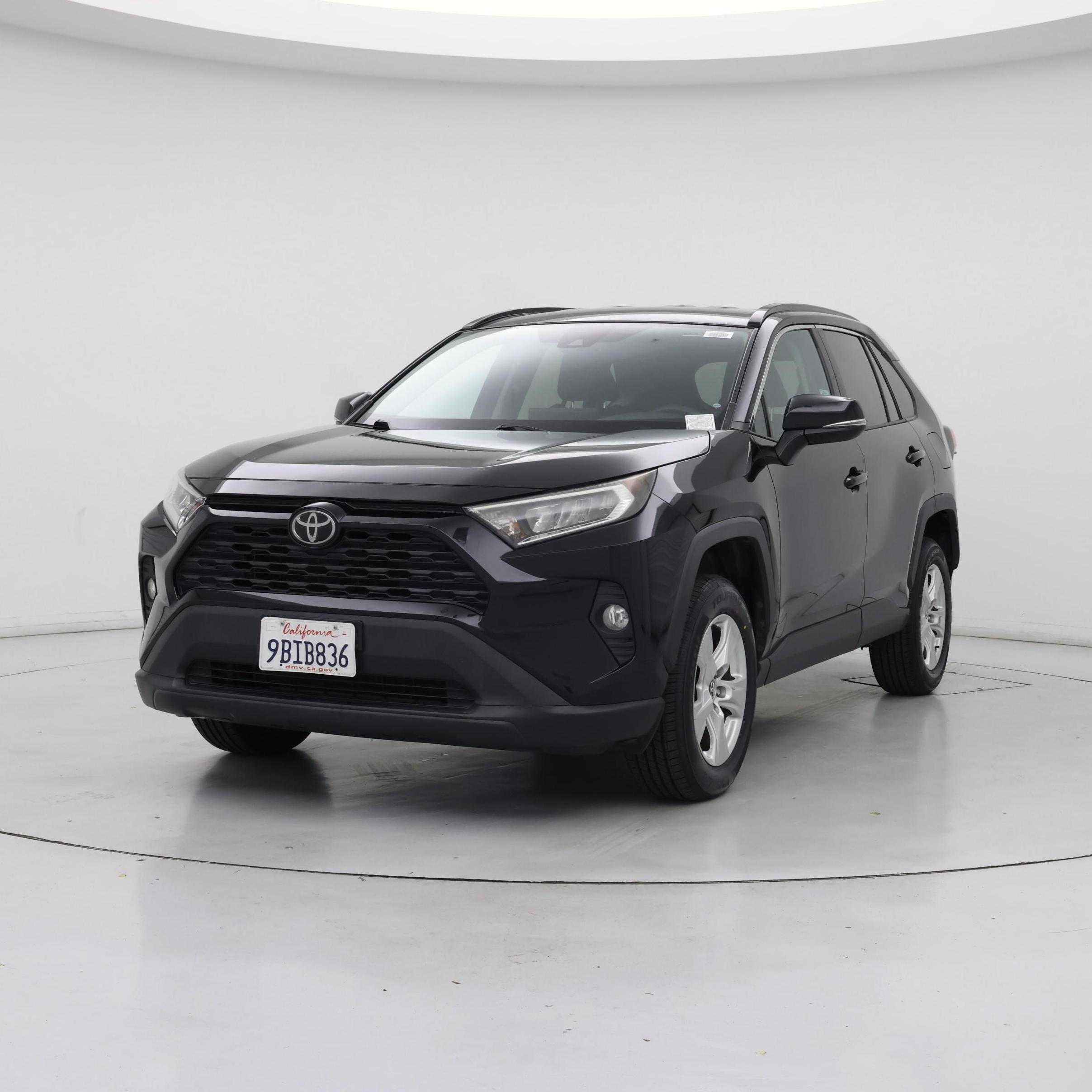 Thumbnail: 2020 Toyota RAV4 - 4