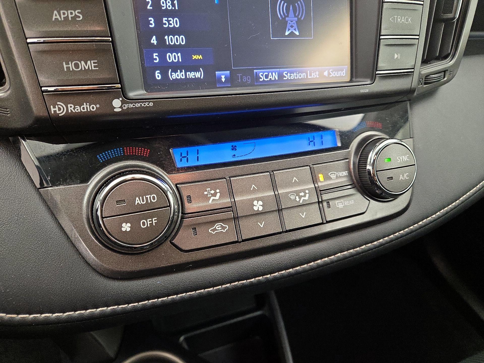 Thumbnail: 2015 Toyota RAV4 - 16