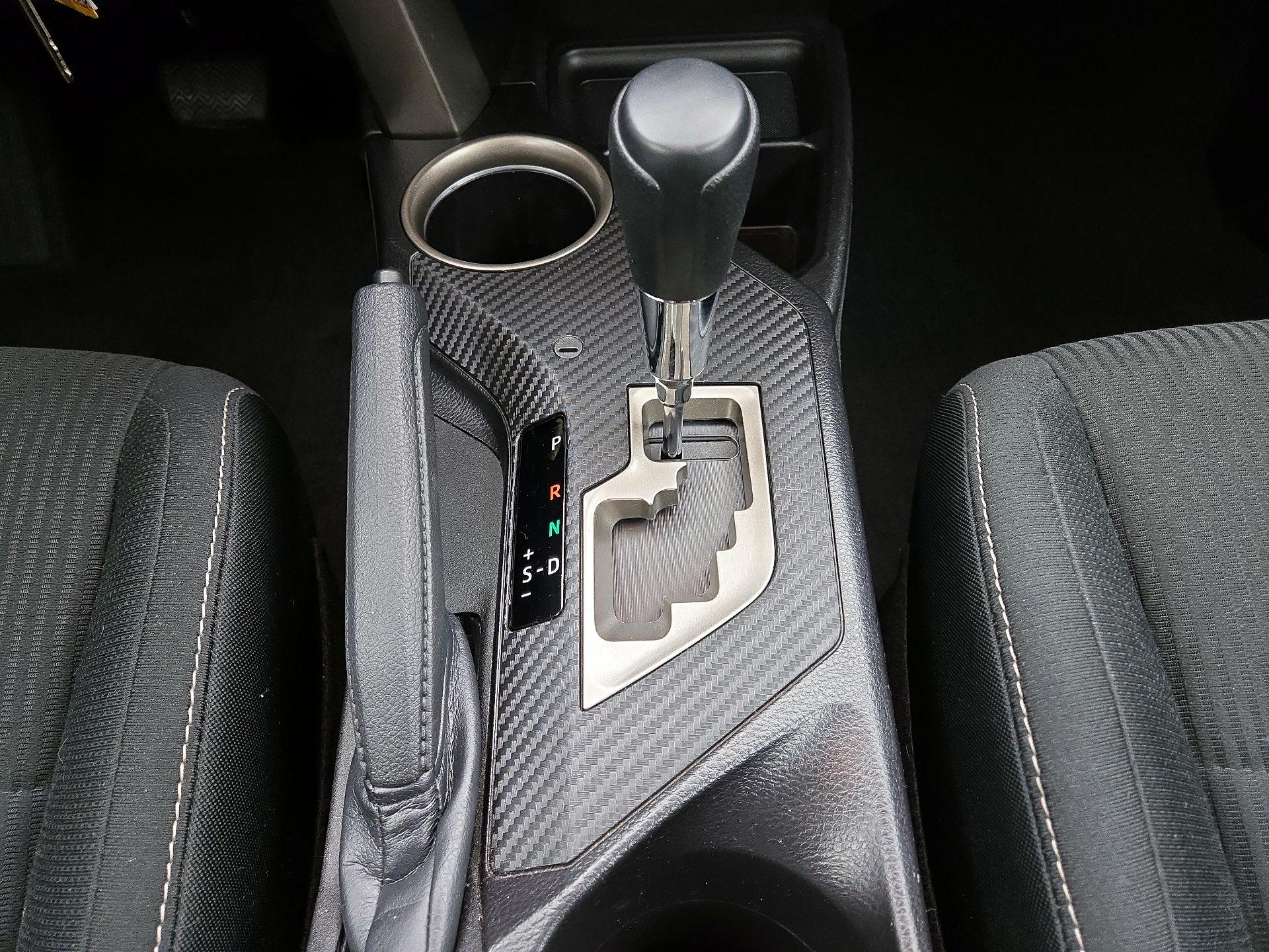 Thumbnail: 2015 Toyota RAV4 - 17